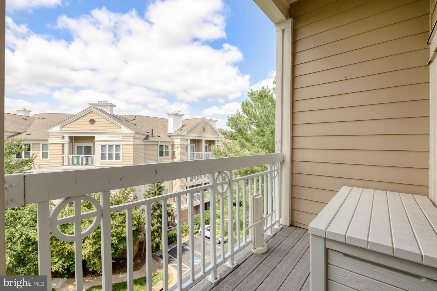 12913 Alton Sq #405