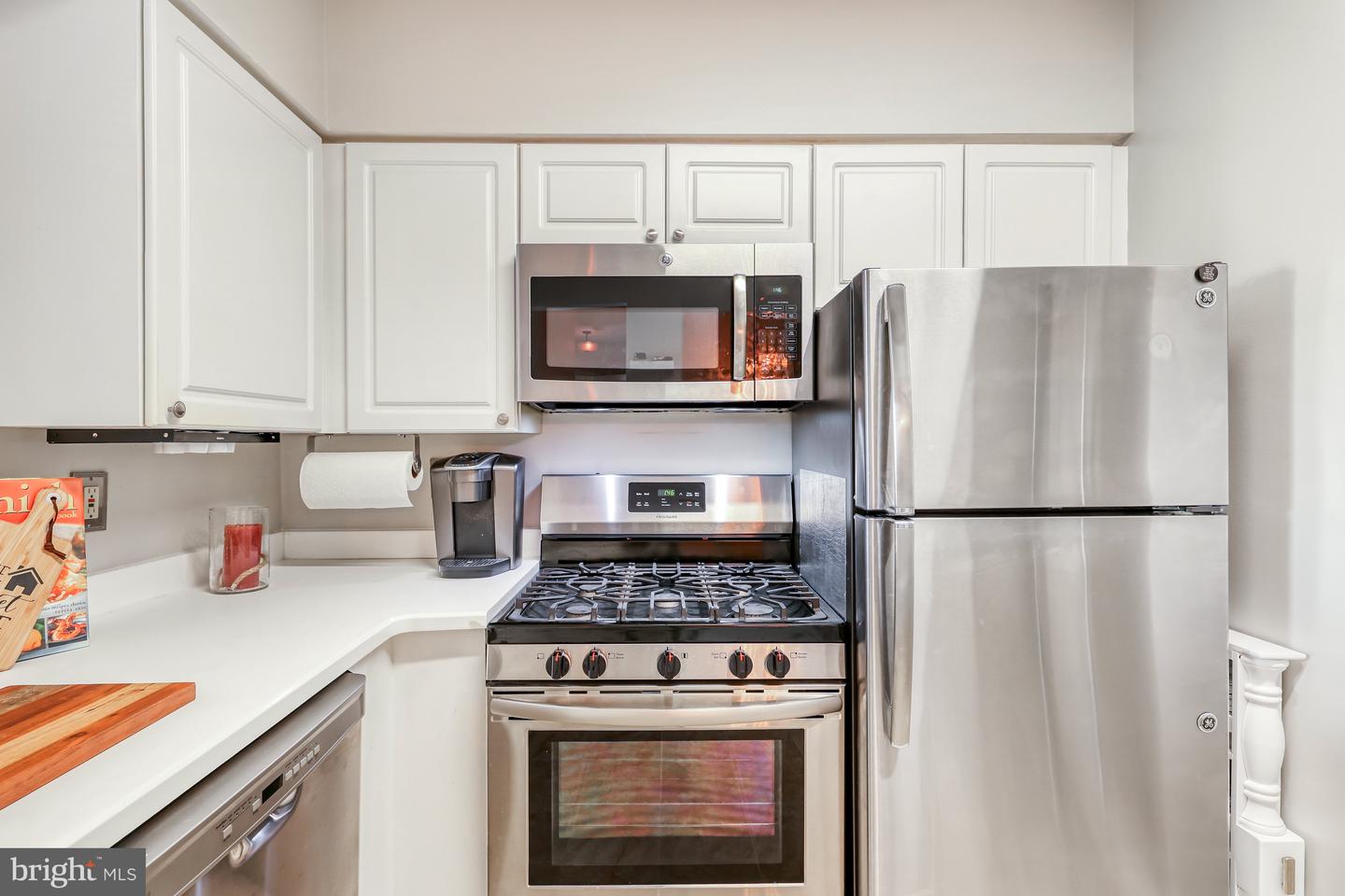 12913 Alton Sq #405