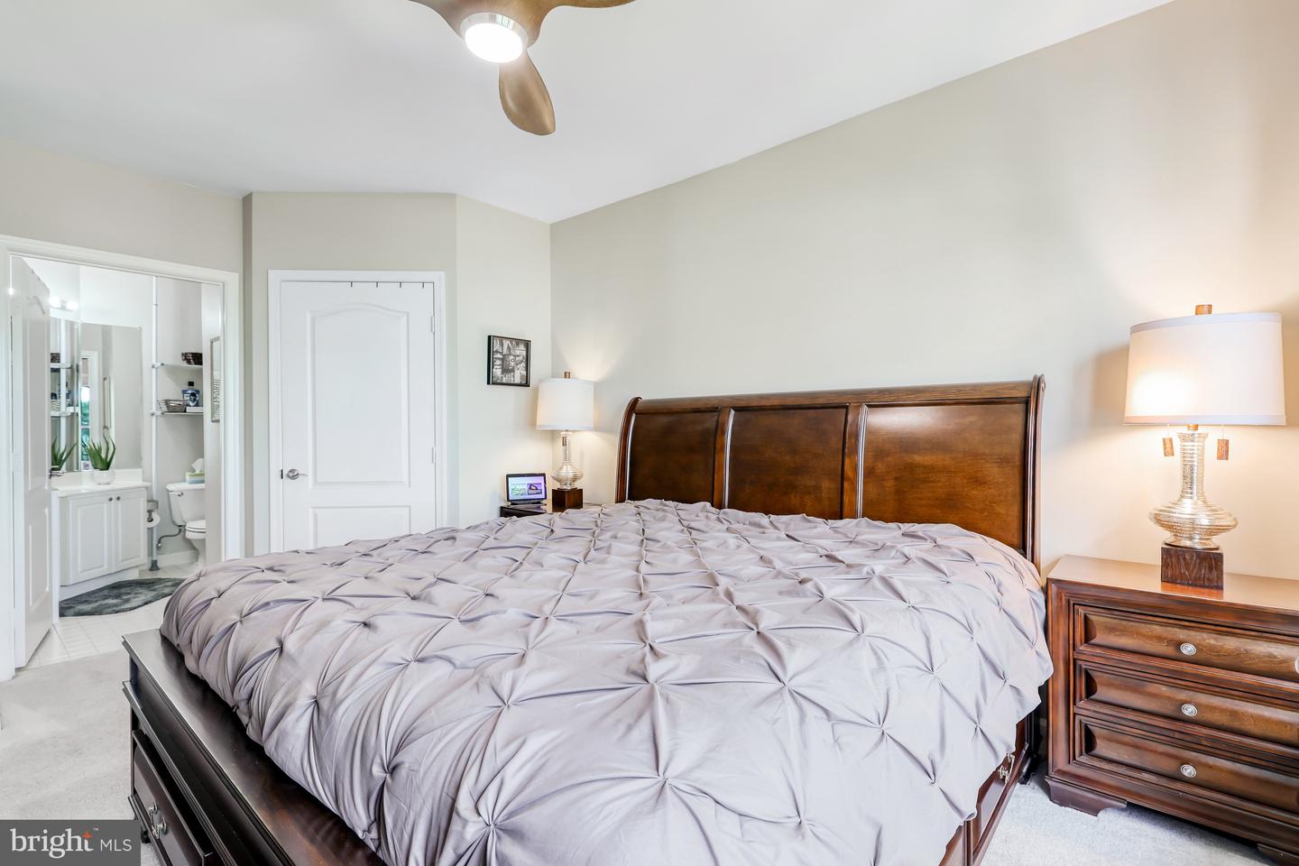 12913 Alton Sq #405
