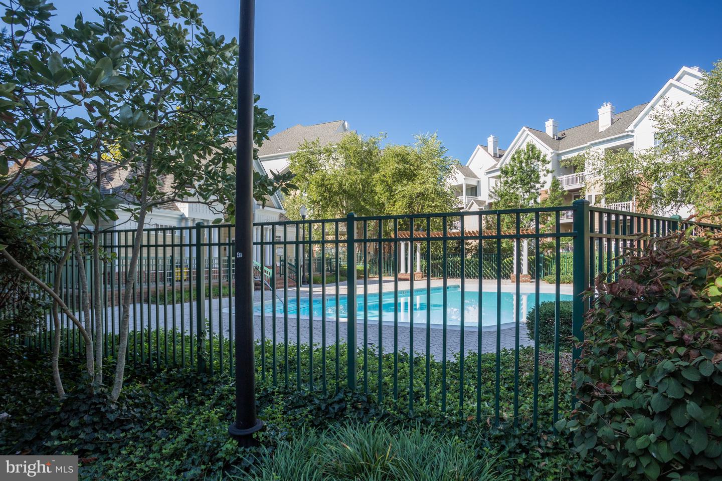 12913 Alton Sq #405