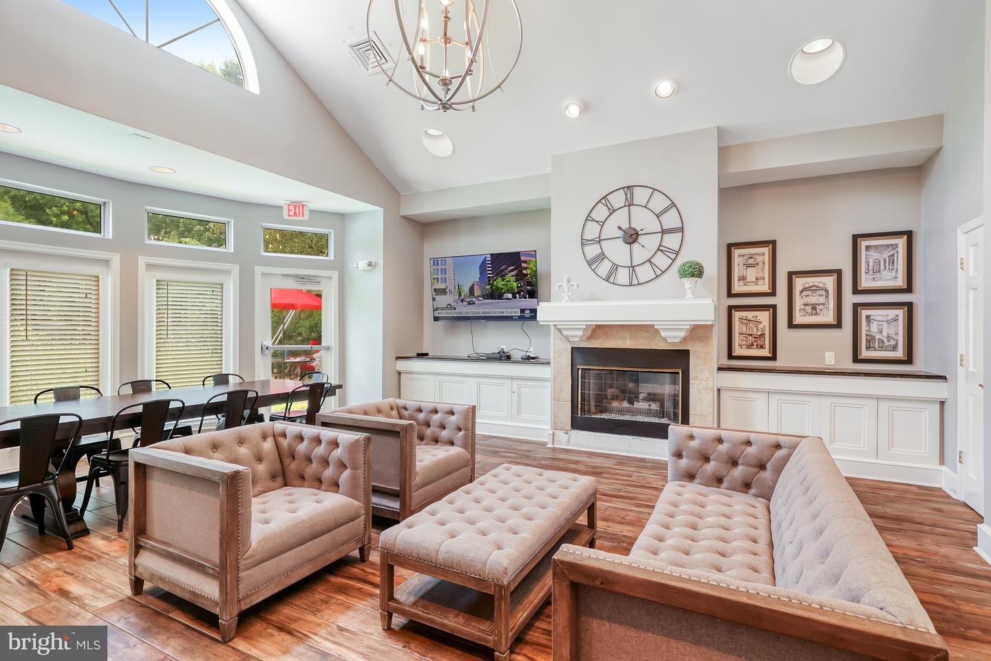 12913 Alton Sq #405