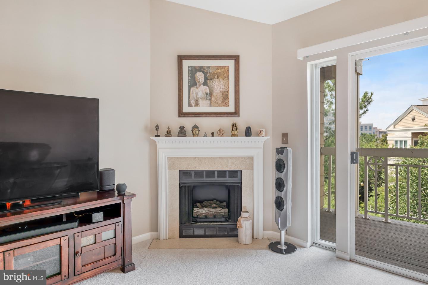 12913 Alton Sq #405