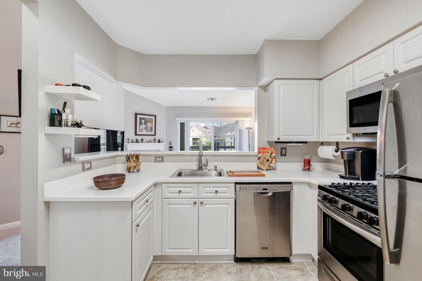 12913 Alton Sq #405