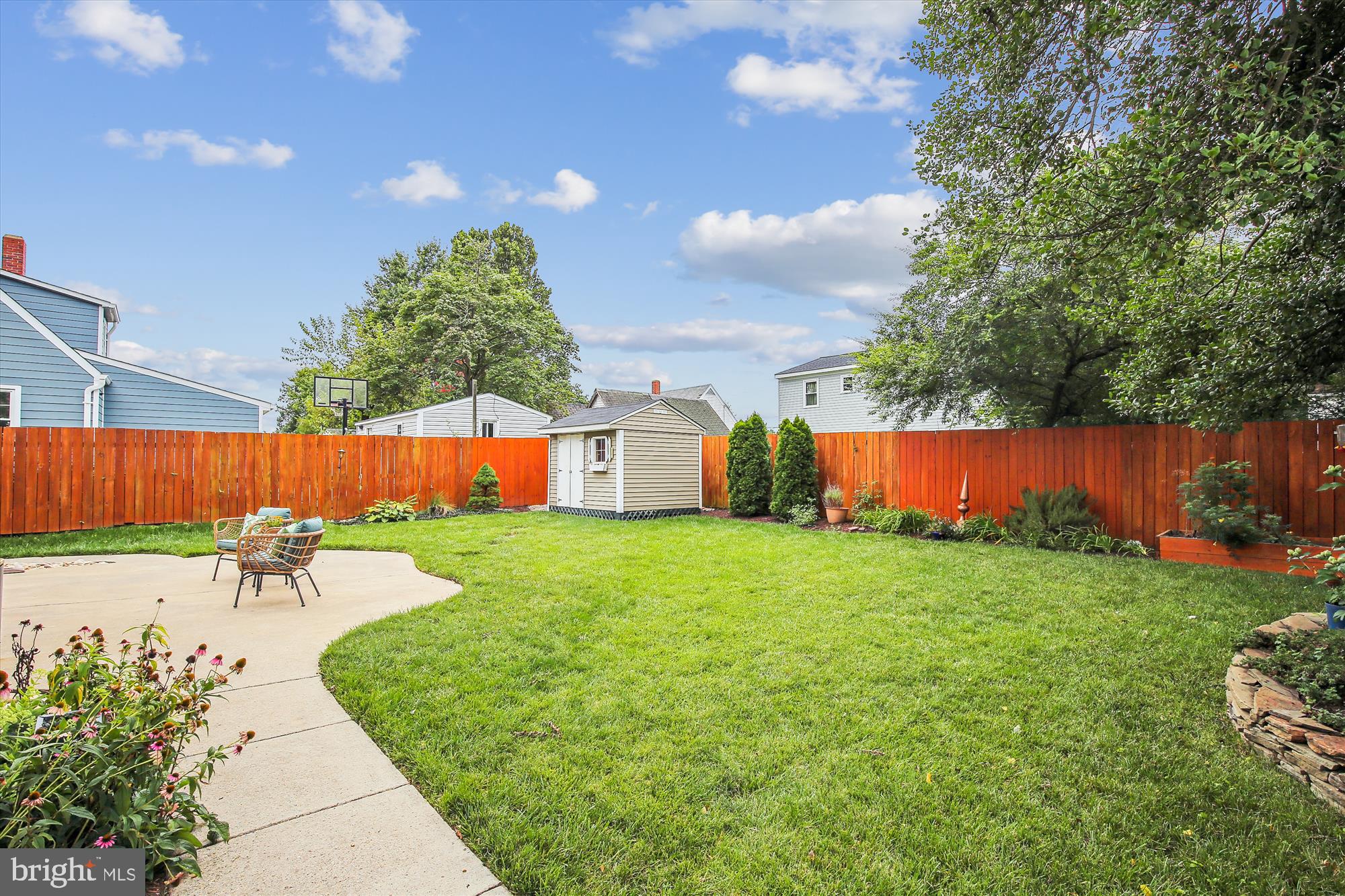 6106 Bangor Dr