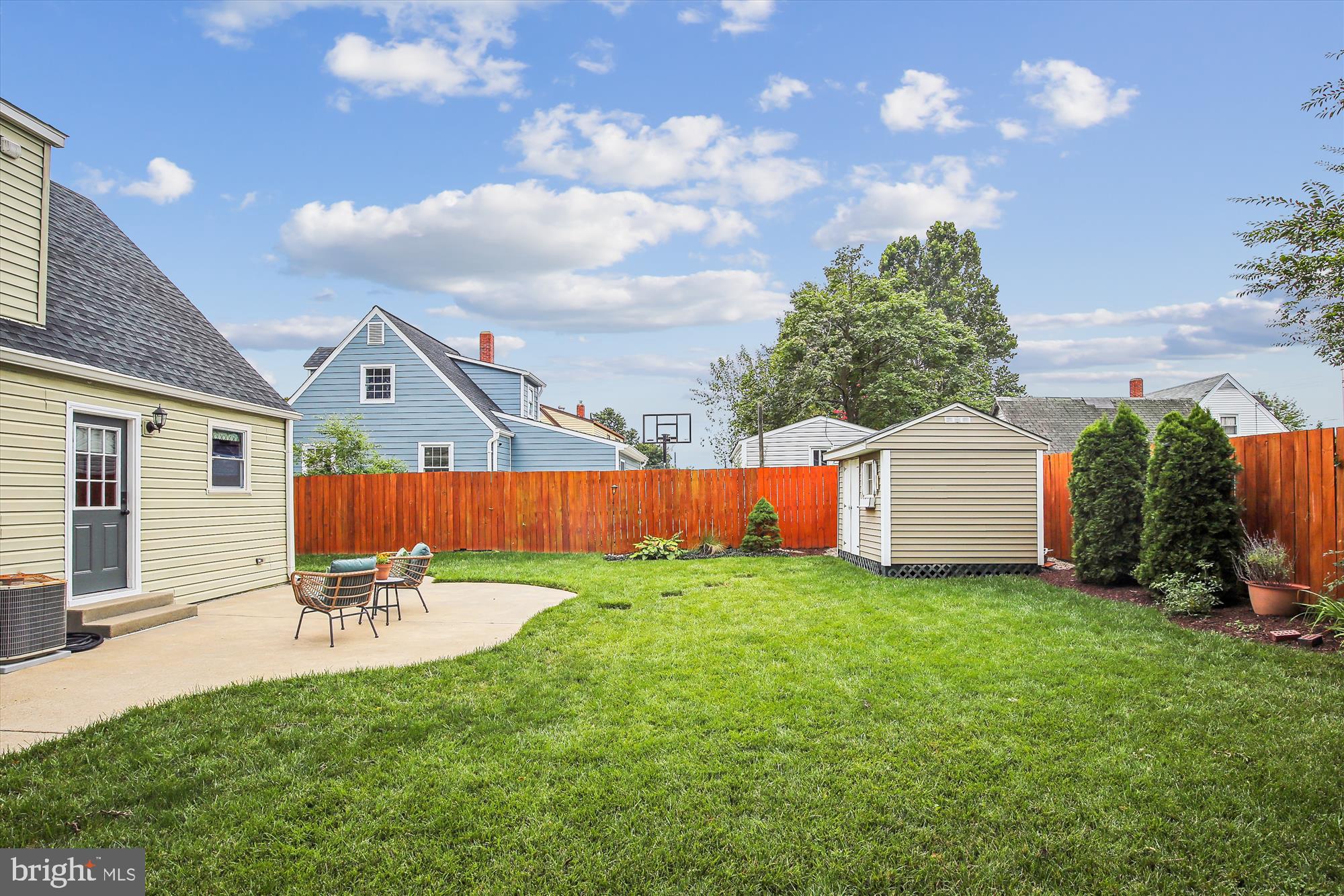 6106 Bangor Dr