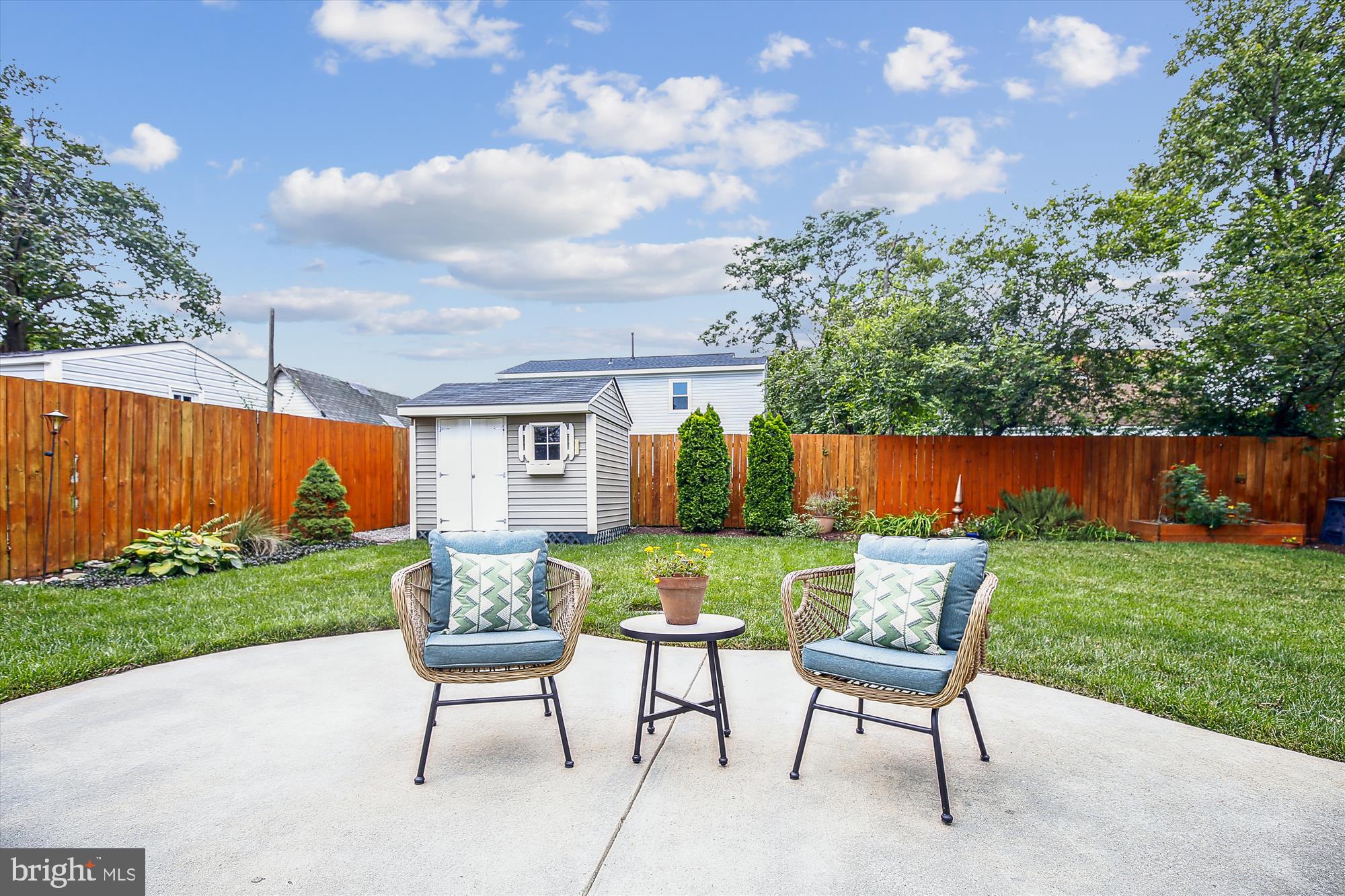 6106 Bangor Dr