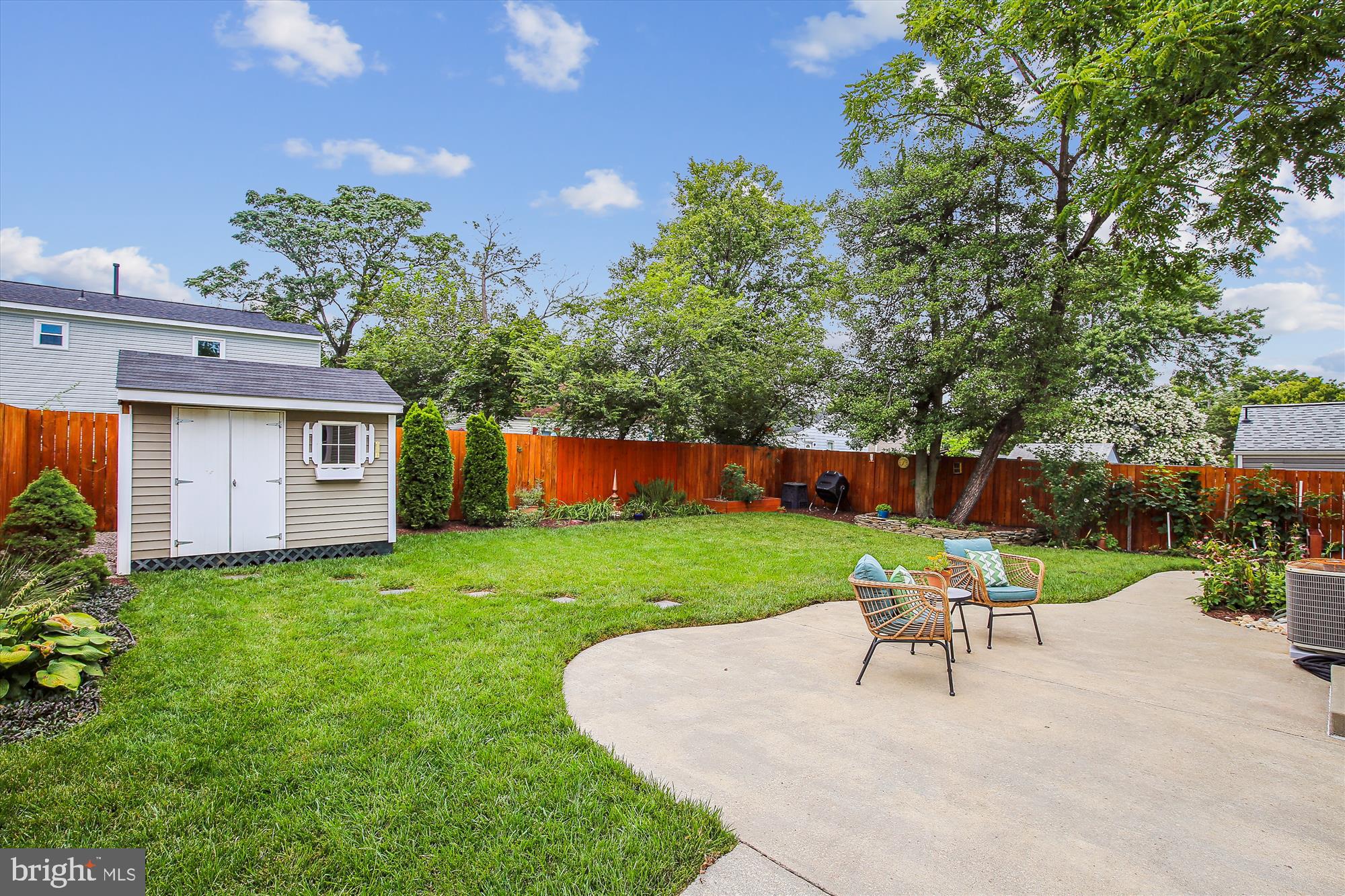 6106 Bangor Dr