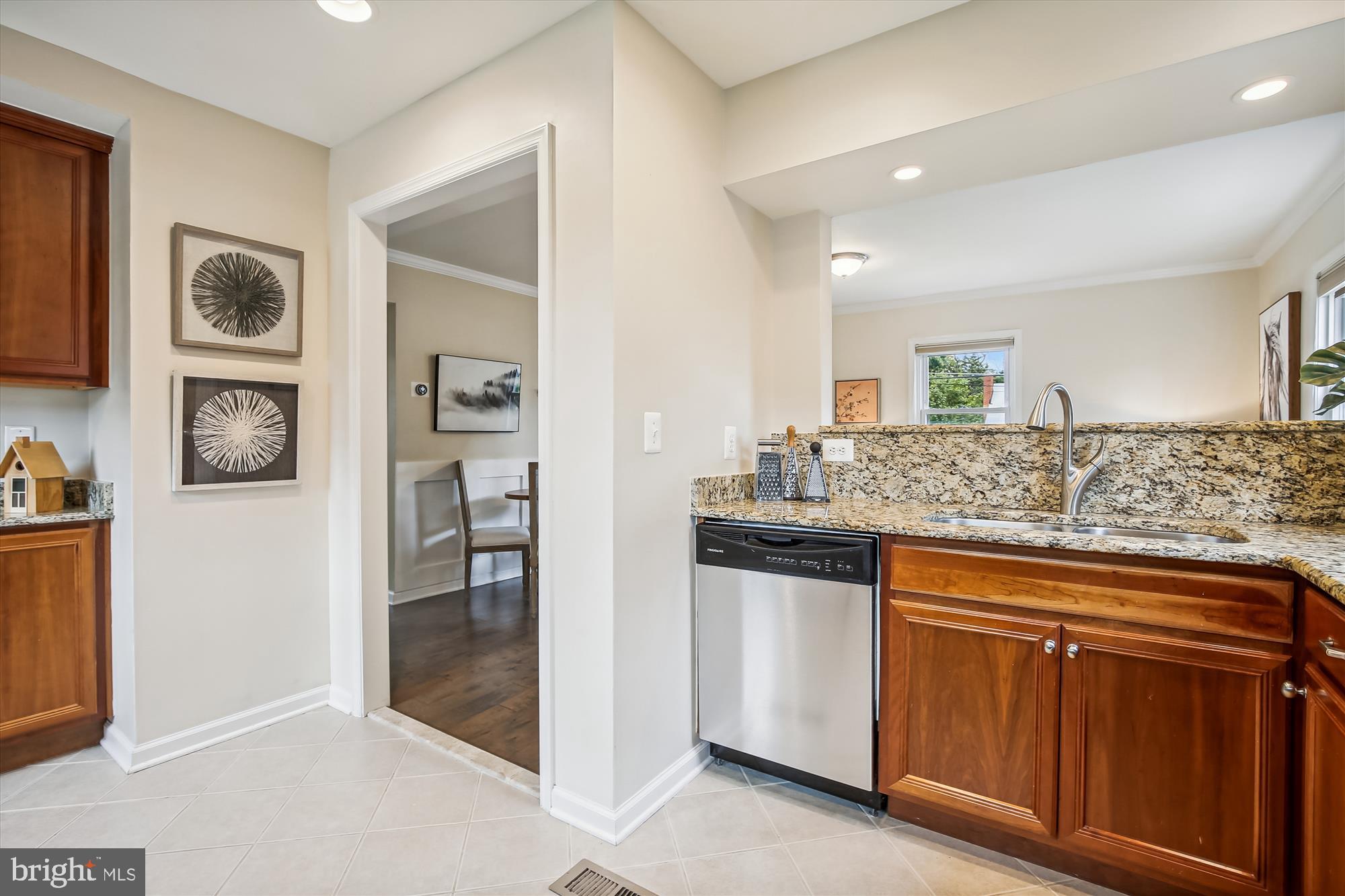 6106 Bangor Dr