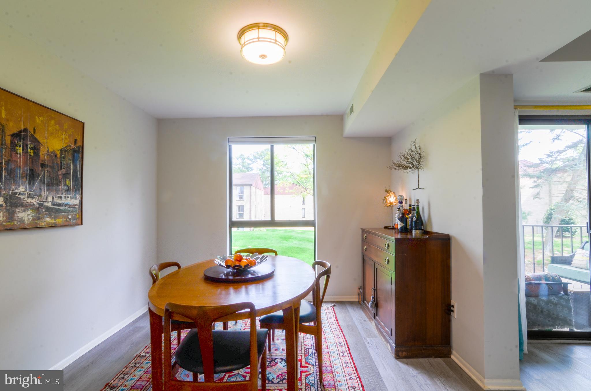 2048 Royal Fern Ct #11b