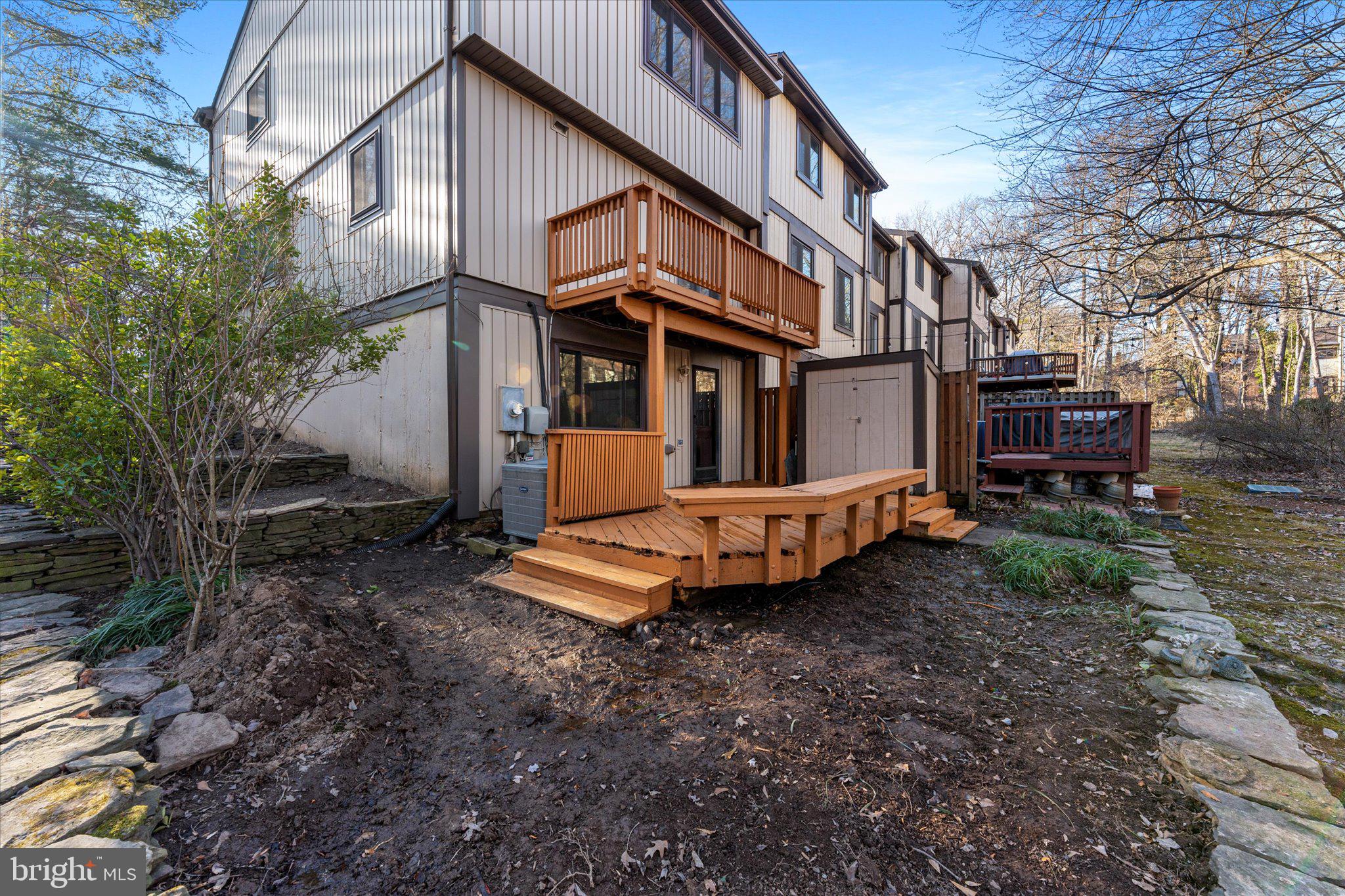 5839 OAK LADDER CT