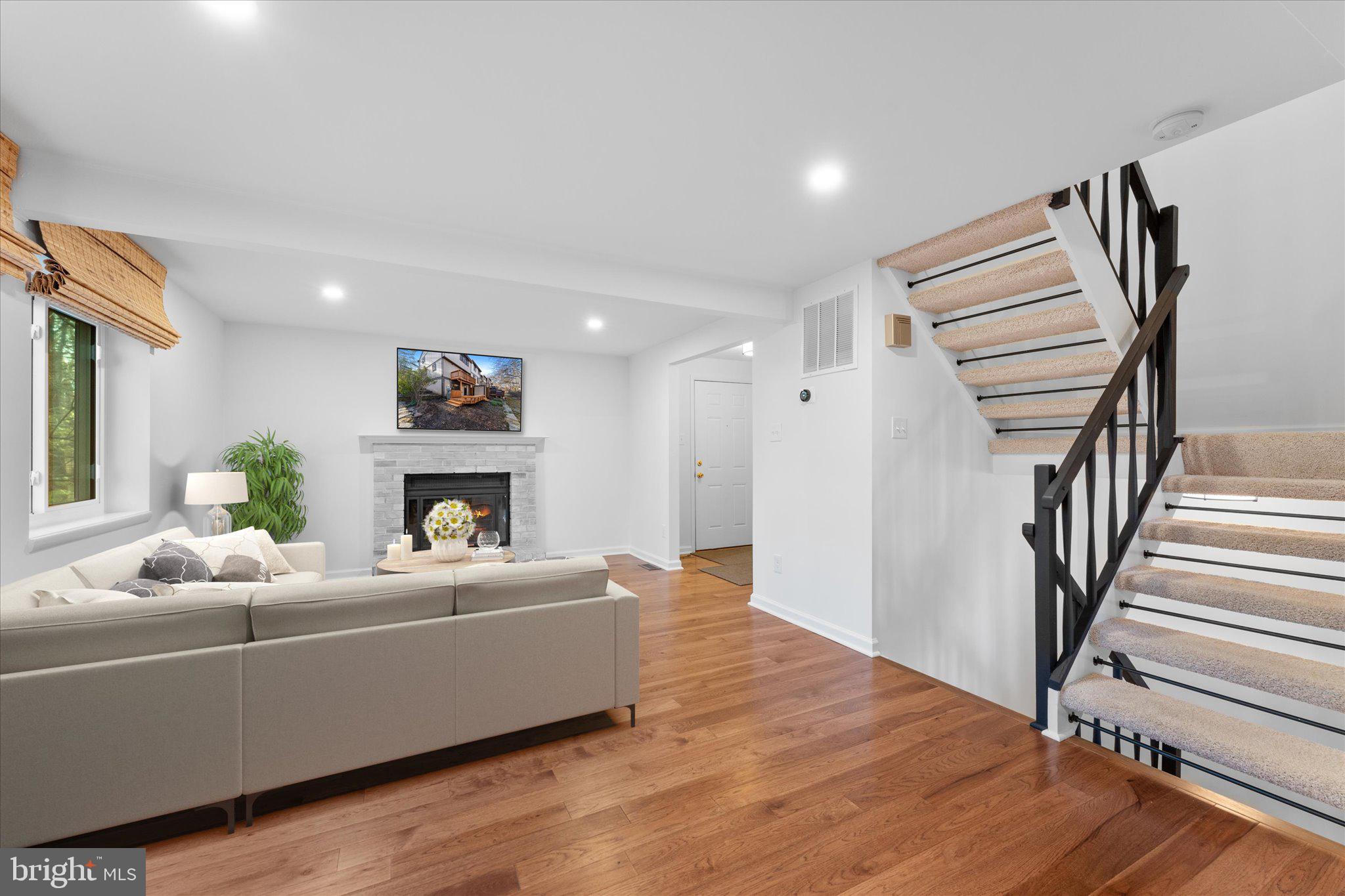 5839 OAK LADDER CT