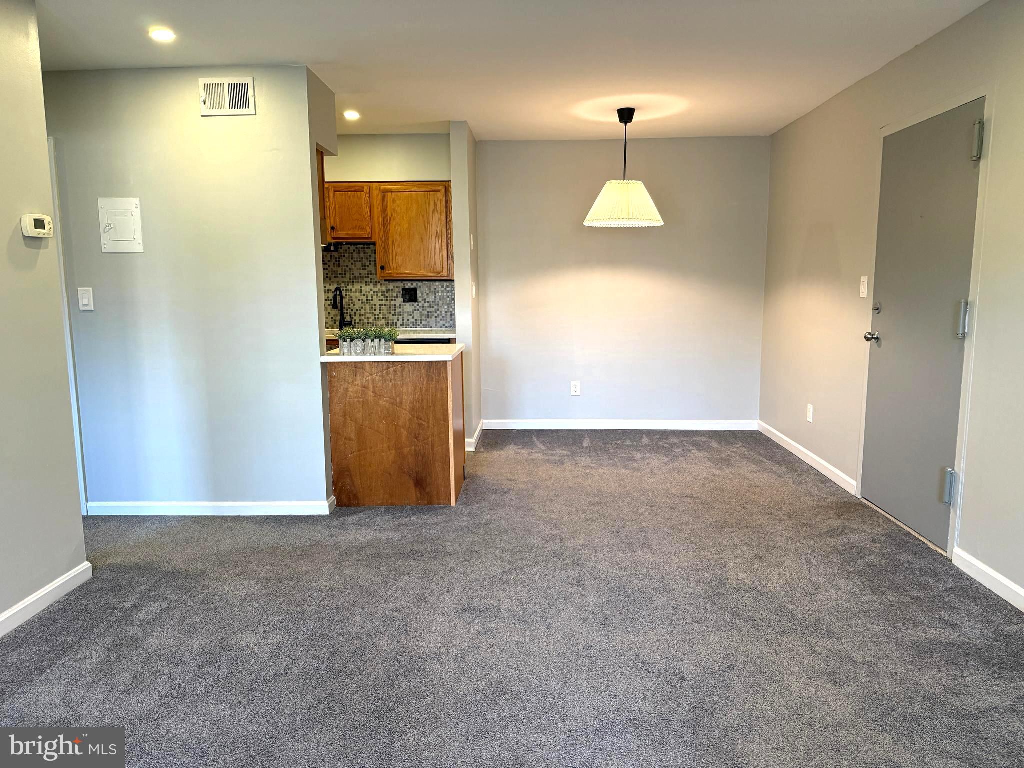 5900-E Surrey Hill Pl #693