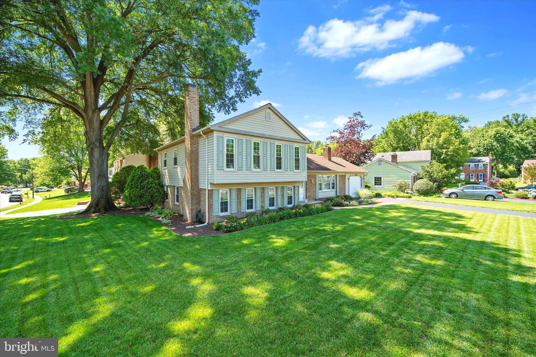 7829 Welch Ct