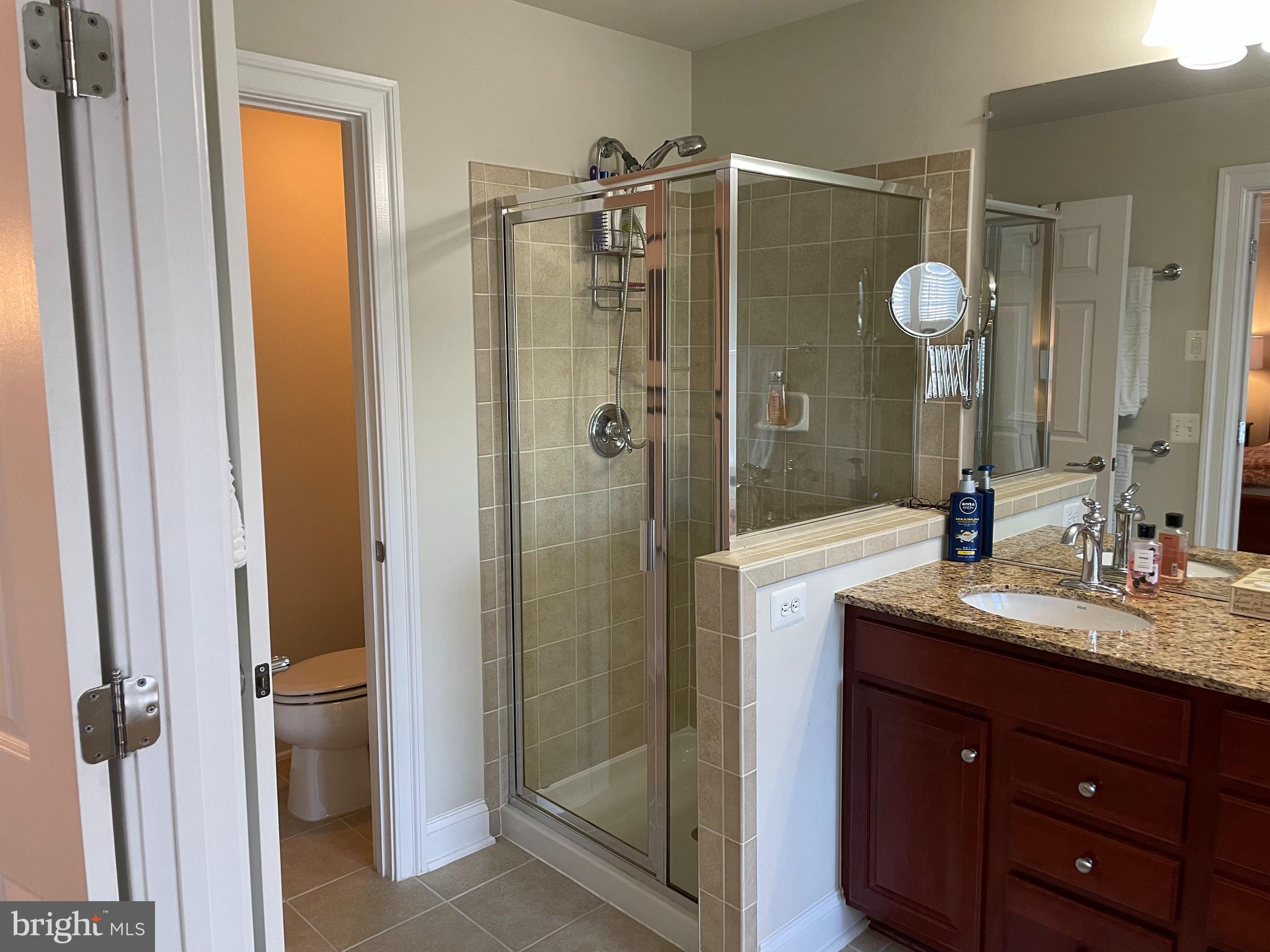 527 Glade Fern Ter SE