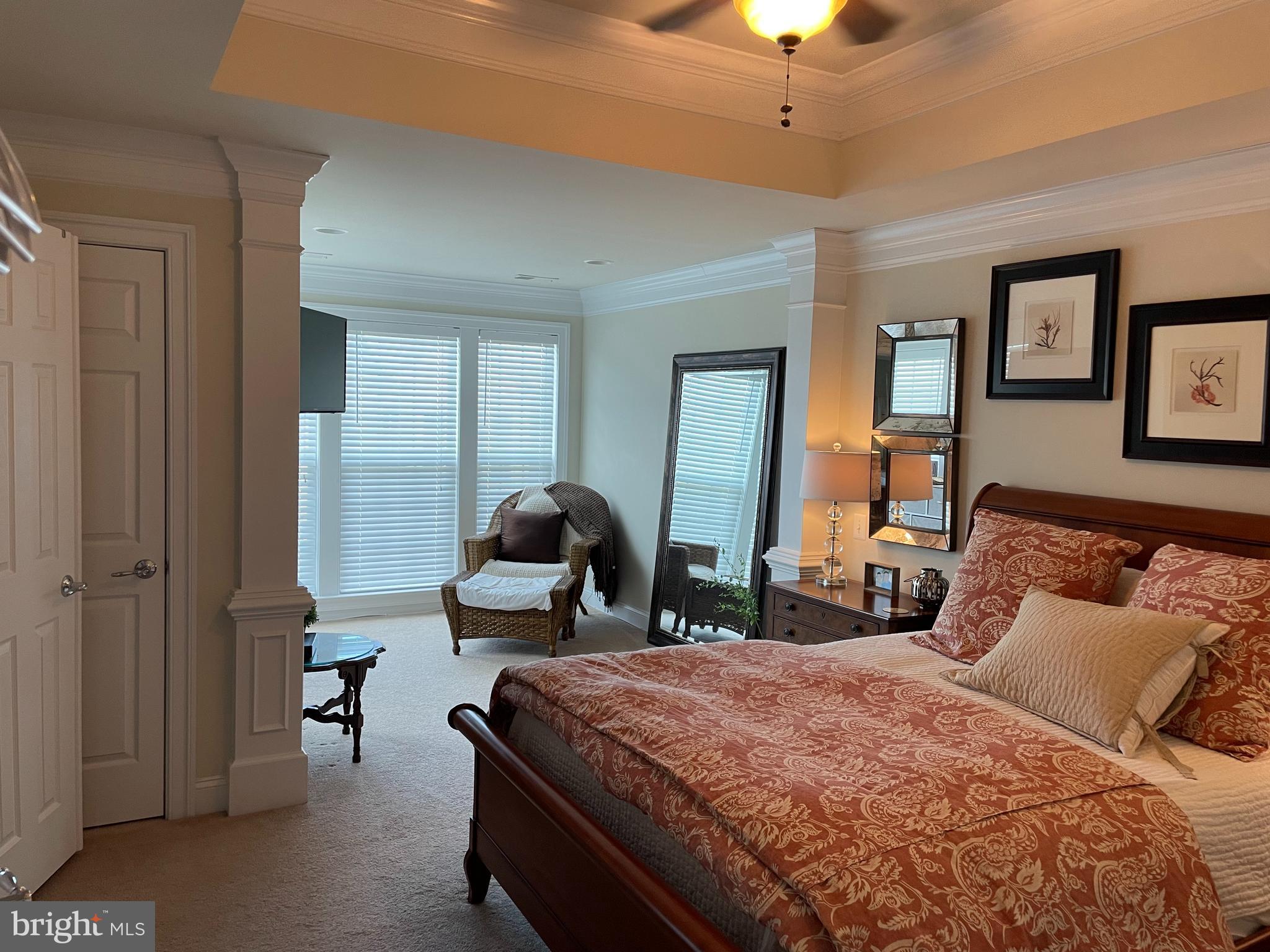 527 Glade Fern Ter SE
