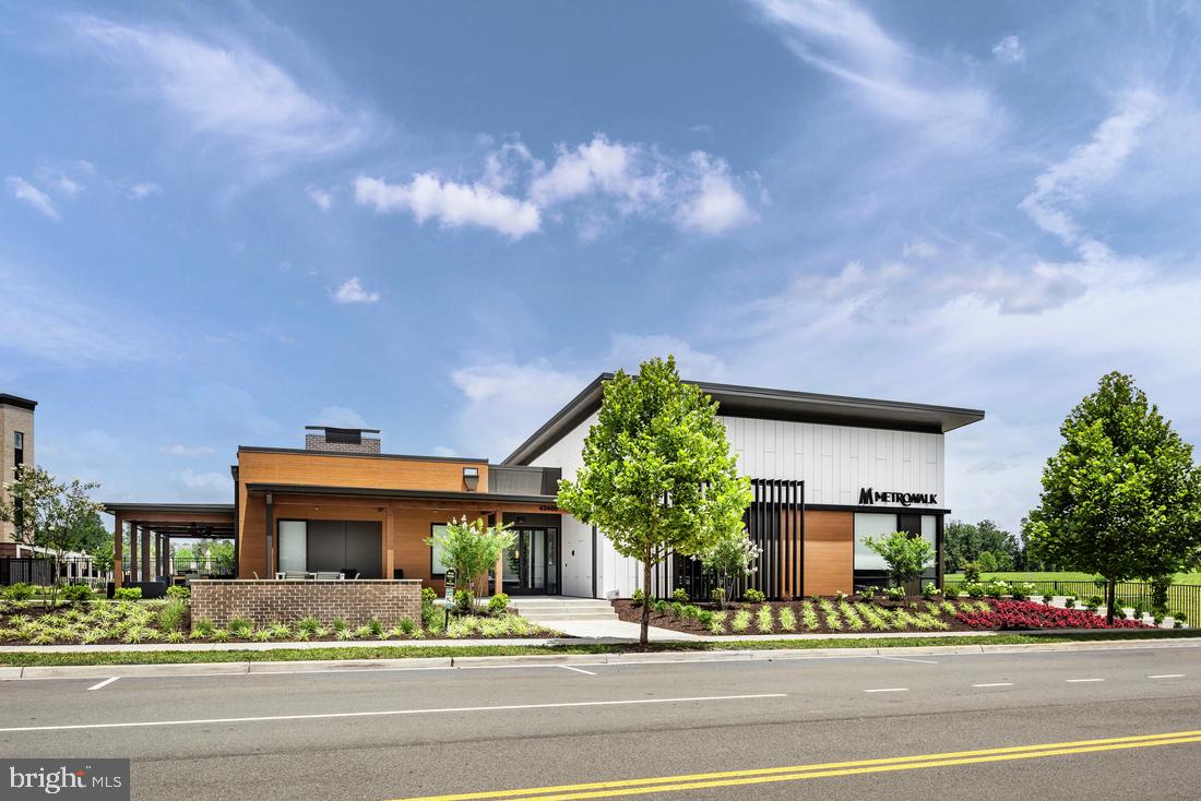 22122 Headwater Ter