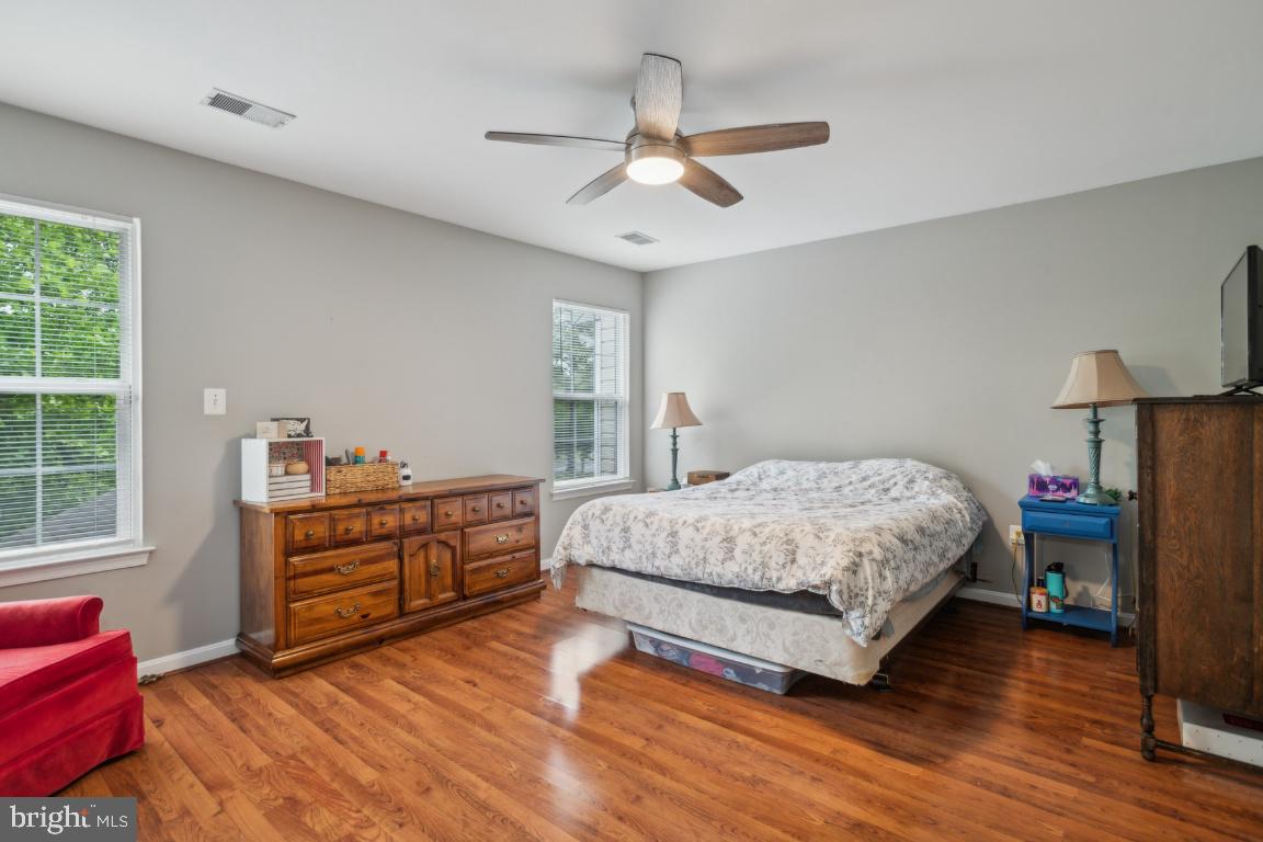 8645 Adrienne Pl