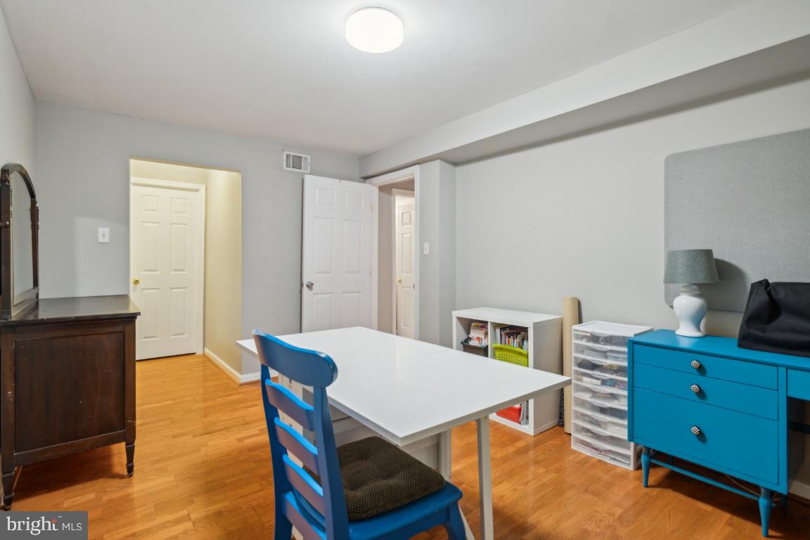 8645 Adrienne Pl