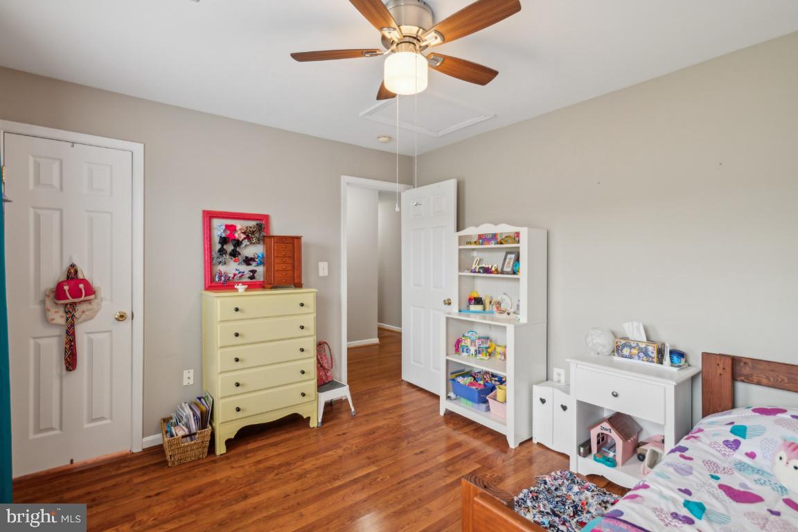 8645 Adrienne Pl