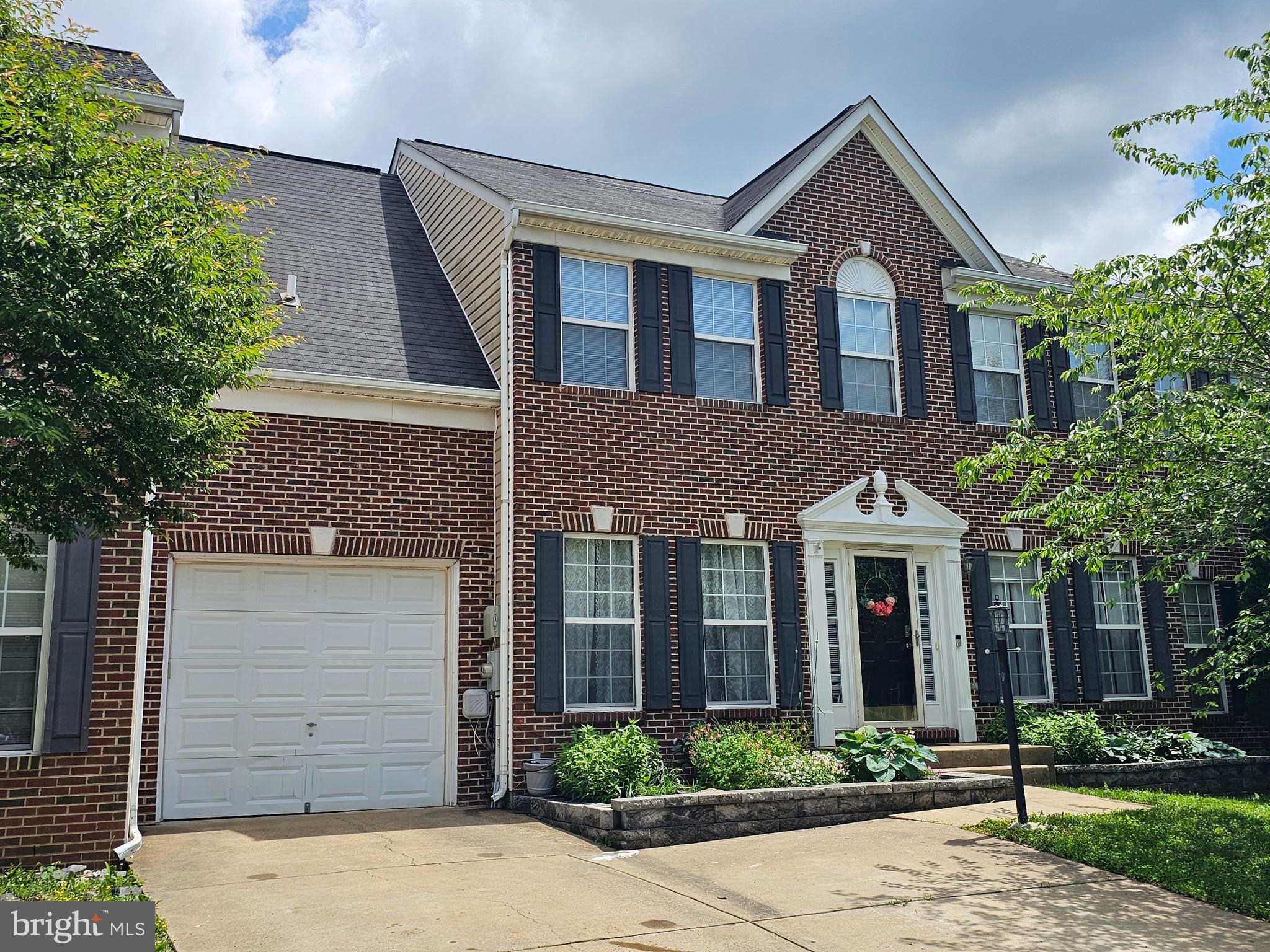 8645 Adrienne Pl