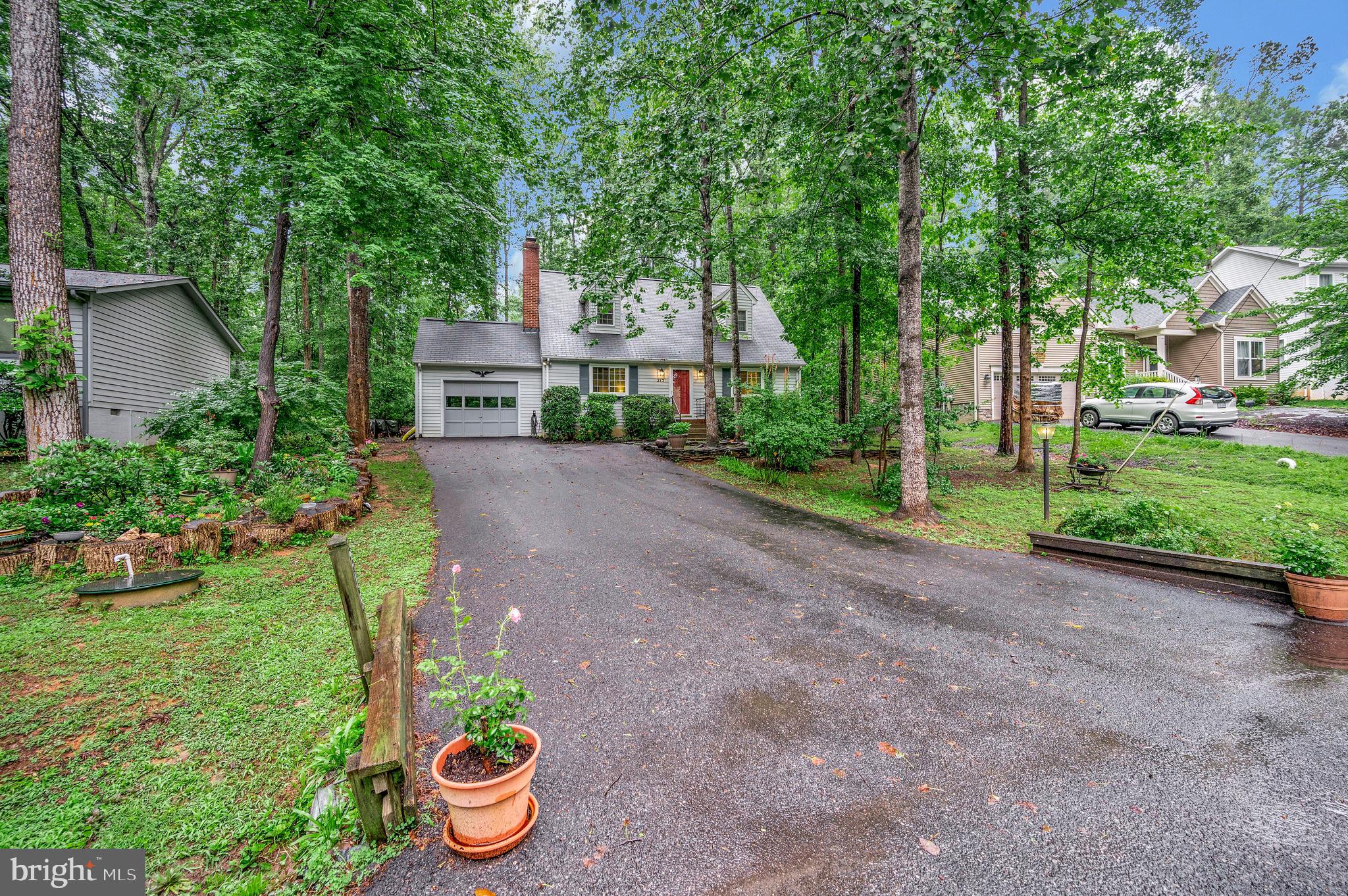 215 MT PLEASANT DRIVE