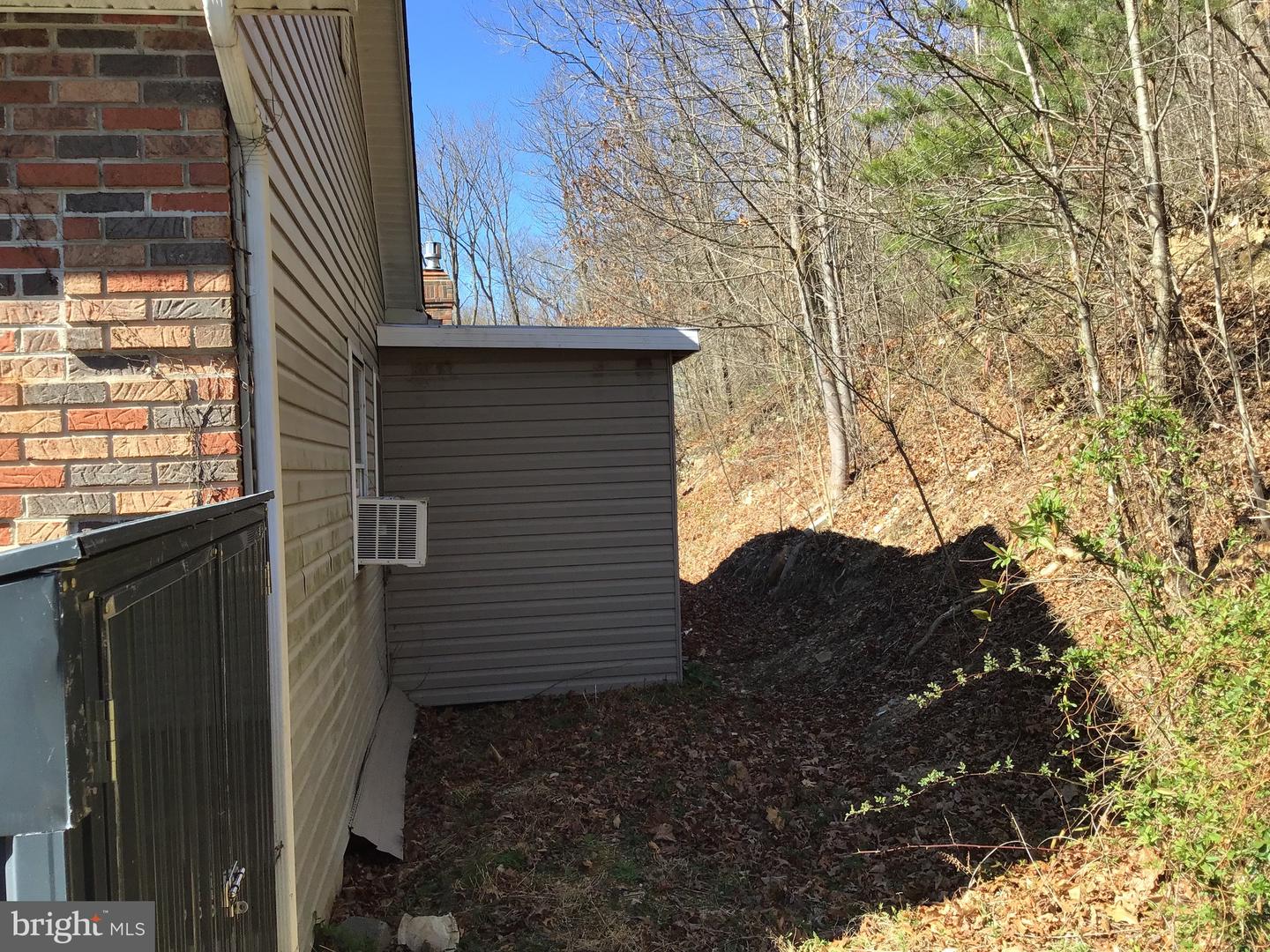 2145 Dovel Hollow Rd