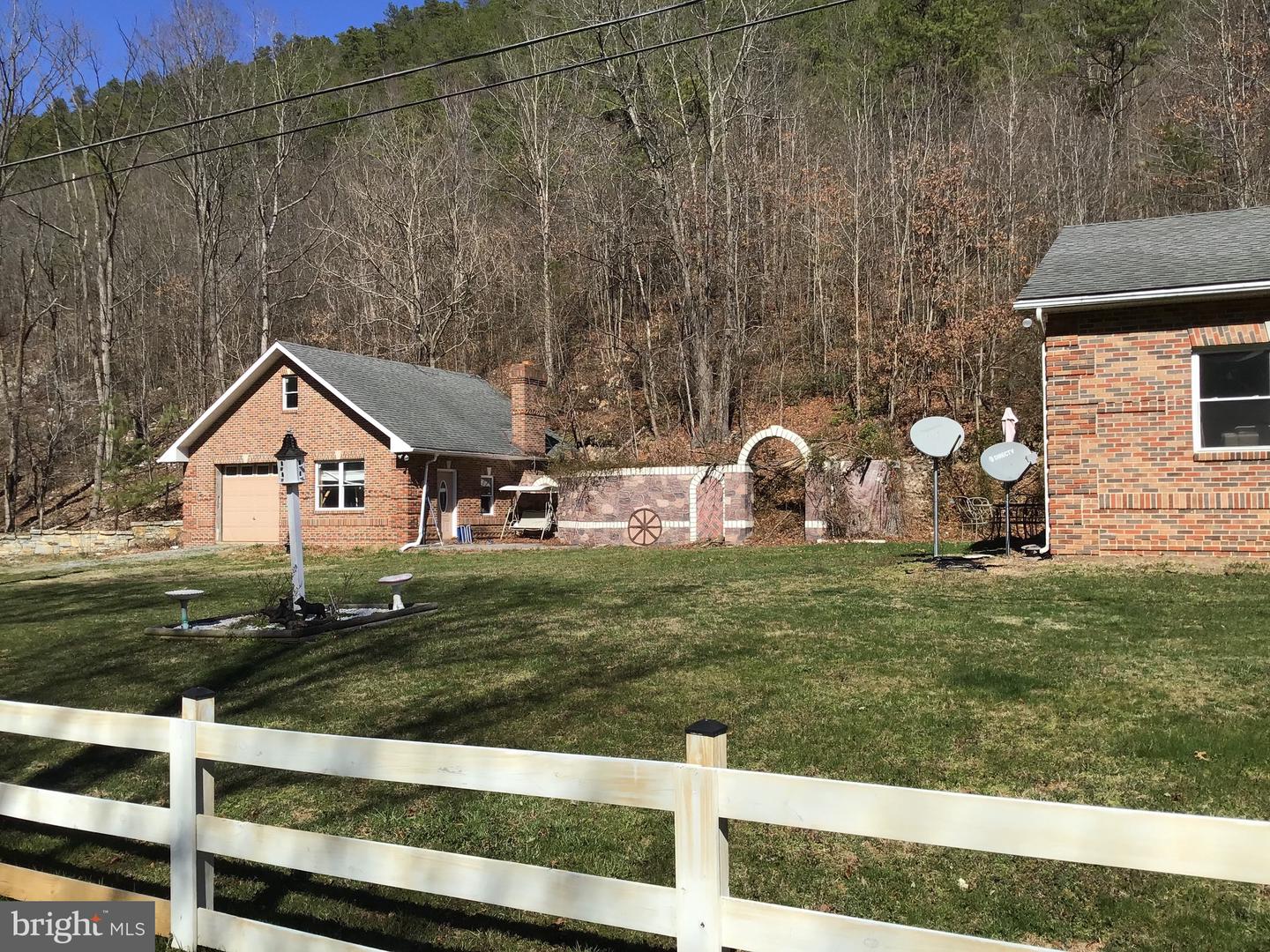 2145 Dovel Hollow Rd