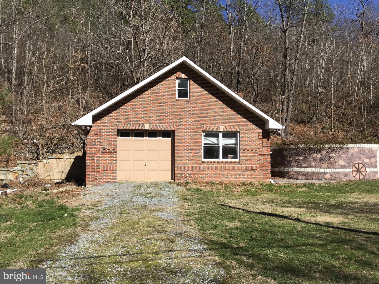 2145 Dovel Hollow Rd