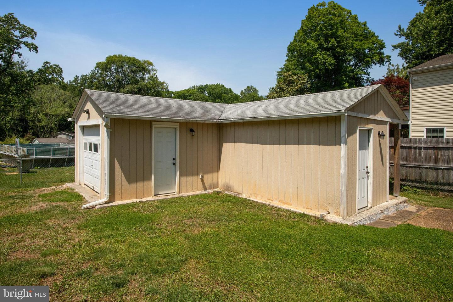3800 Fillmore Dr