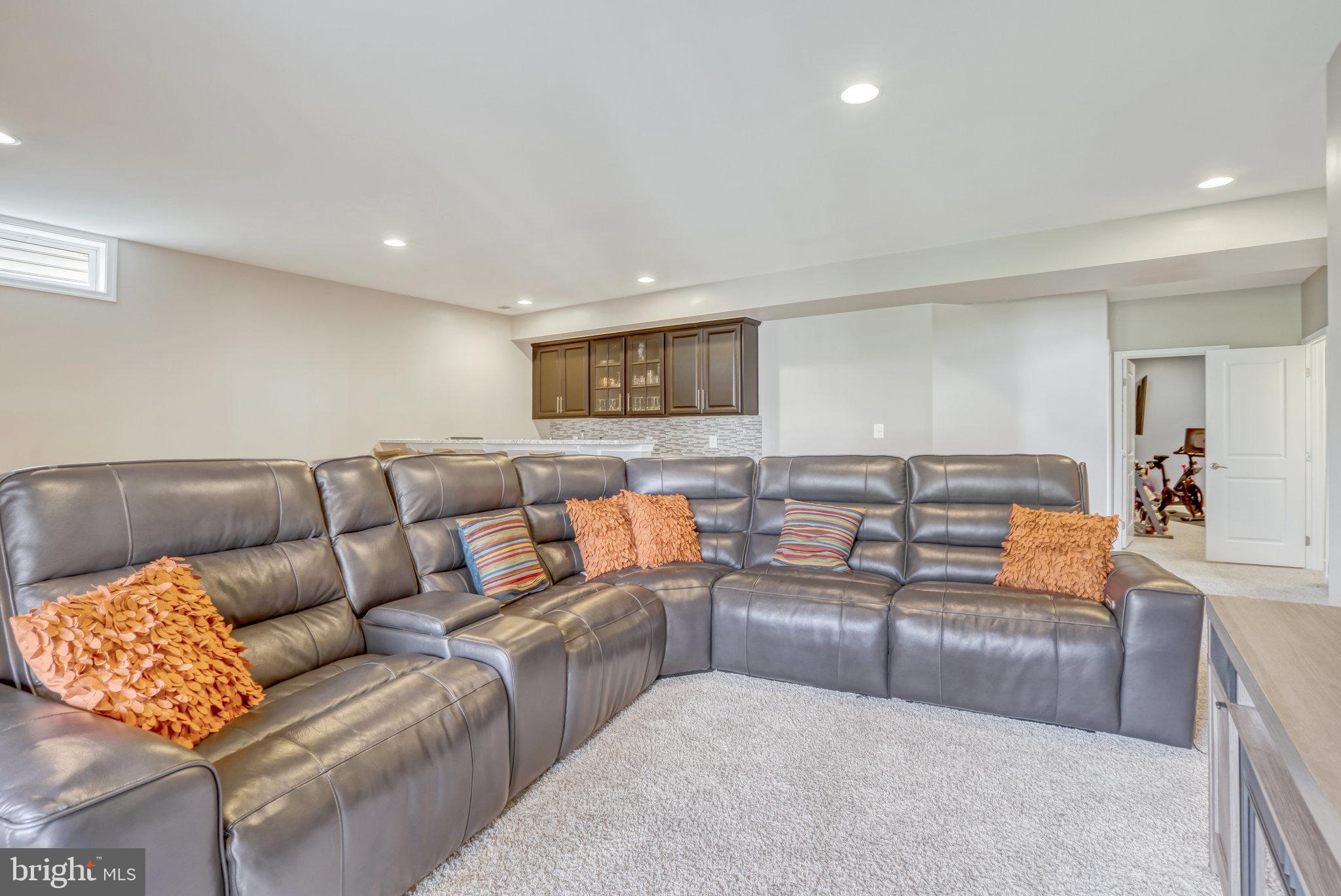 4424 Weejun Loop