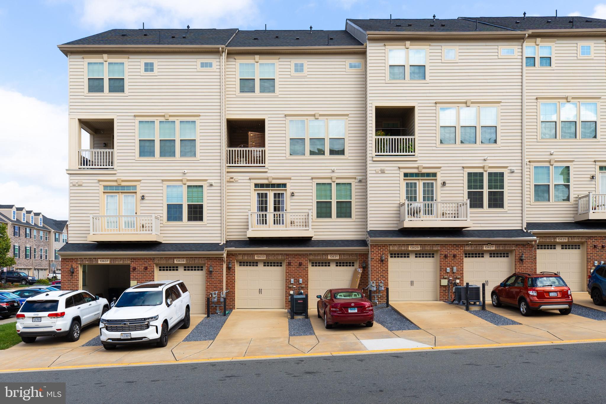 13633 ROCKINGHAM LN