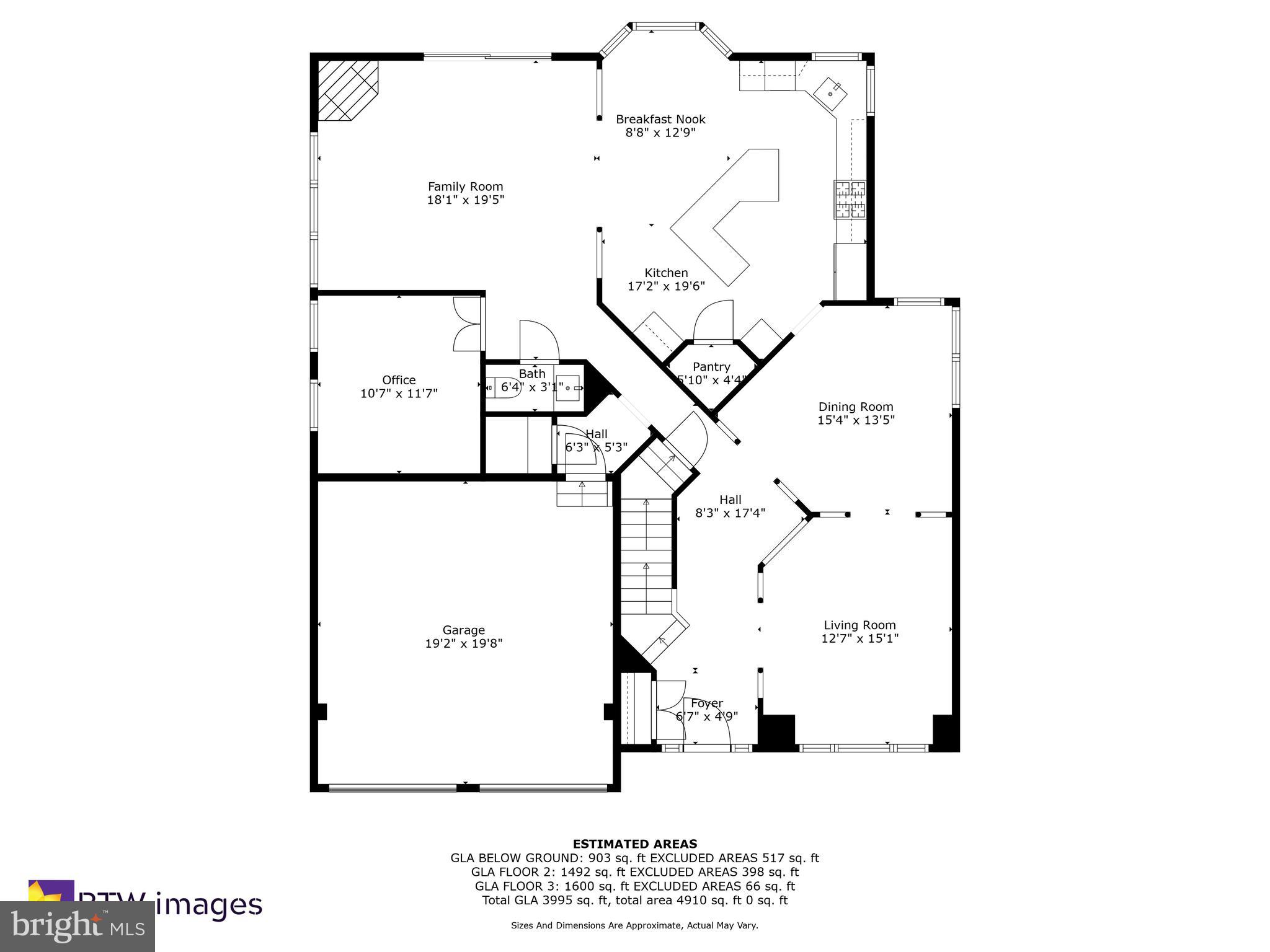 9573 Loma Dr