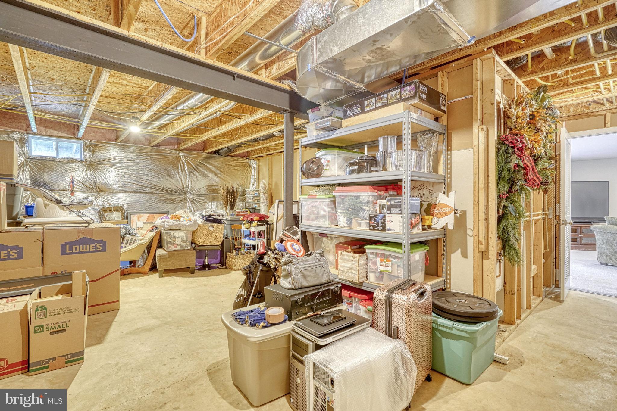9573 Loma Dr