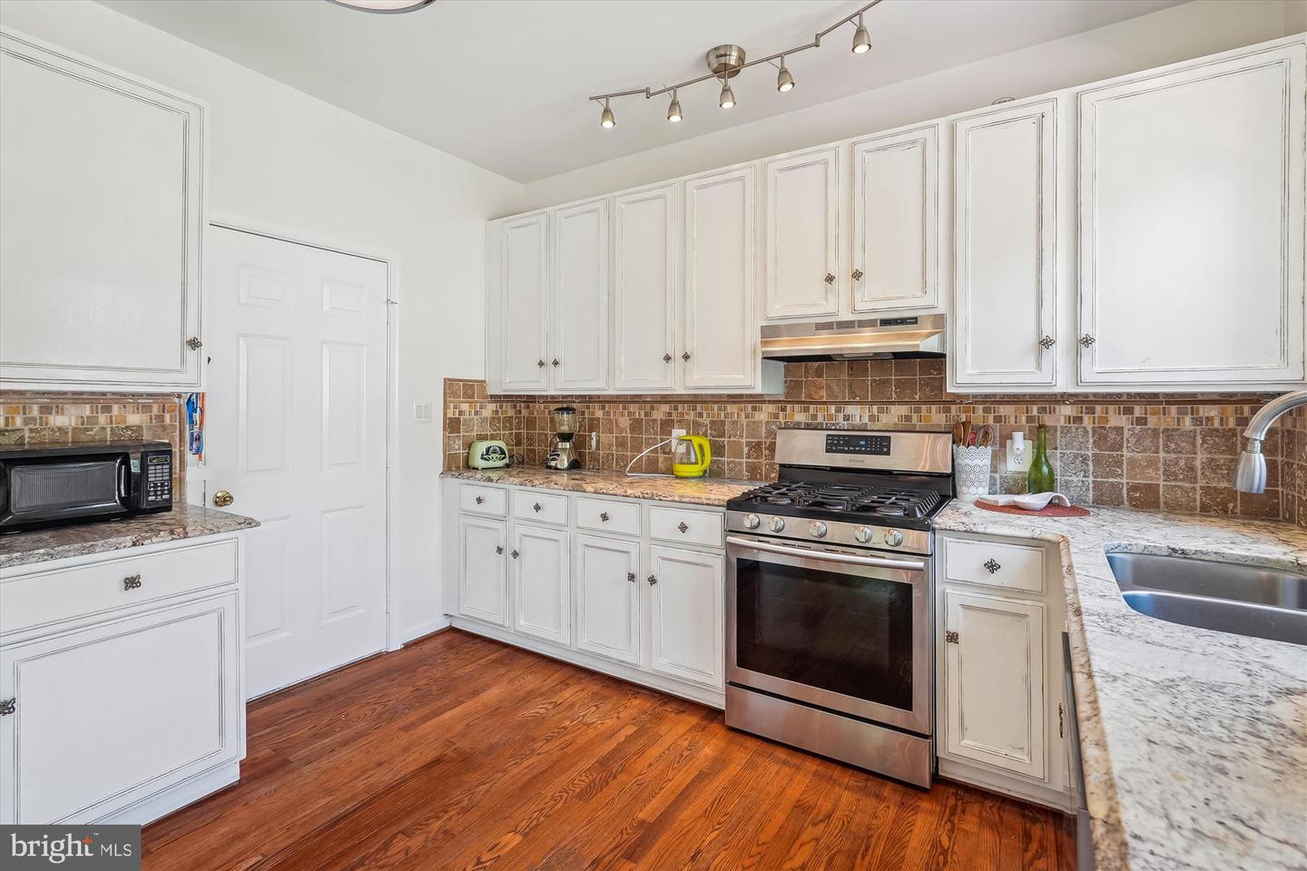 12200 Lanark Ct