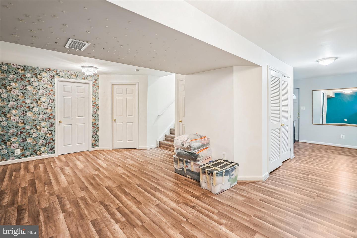 12200 Lanark Ct