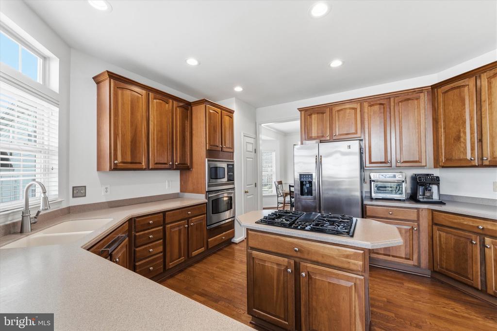 6741 EDGARTOWN WAY