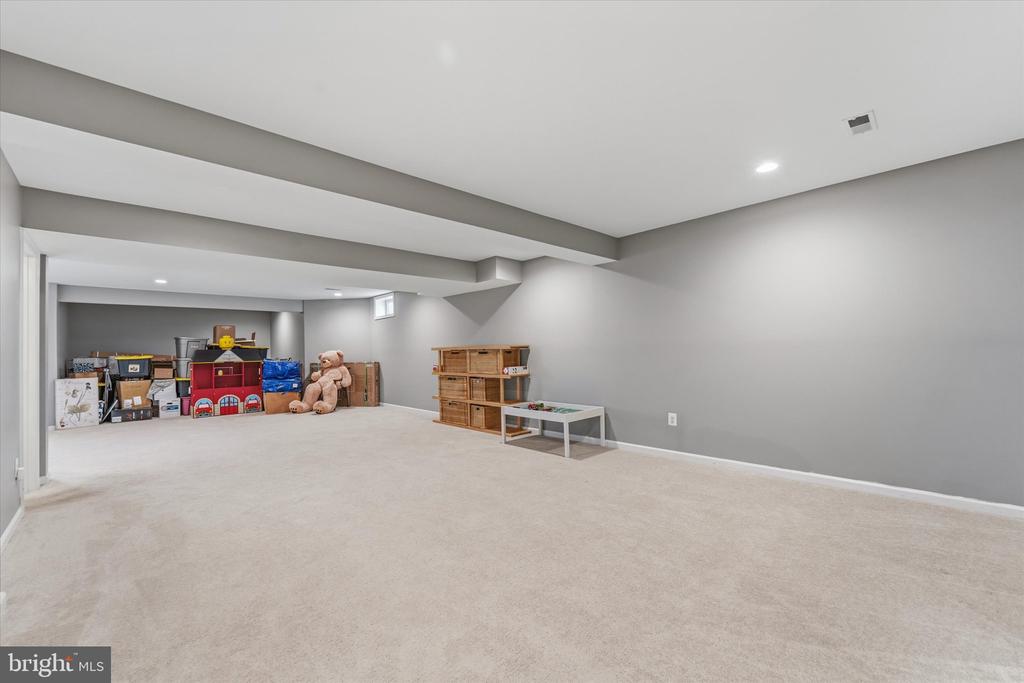 6741 EDGARTOWN WAY