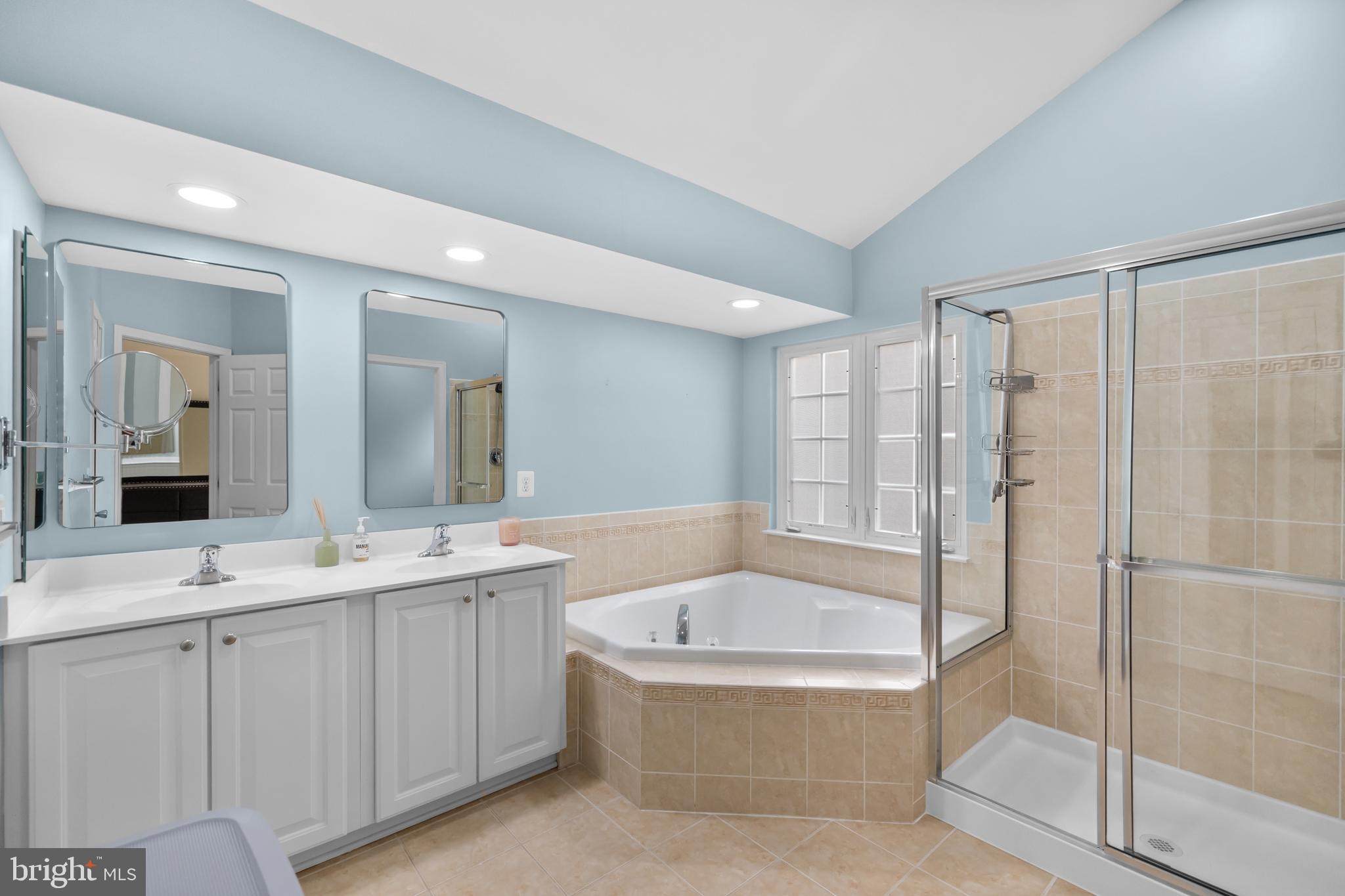 14189 CLATTERBUCK LOOP