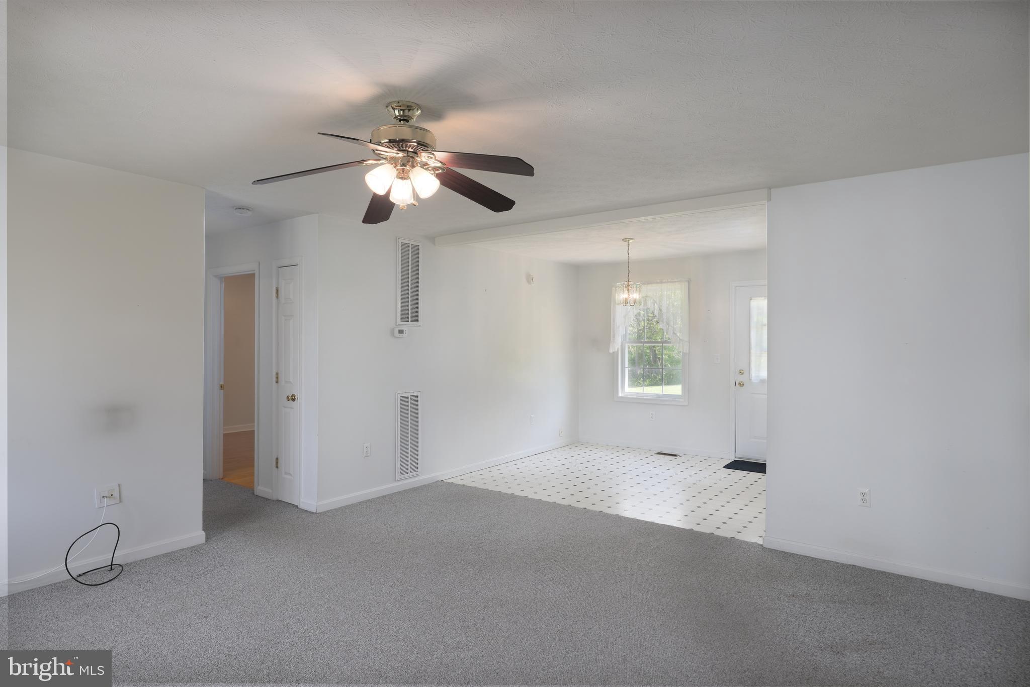 716 W High St