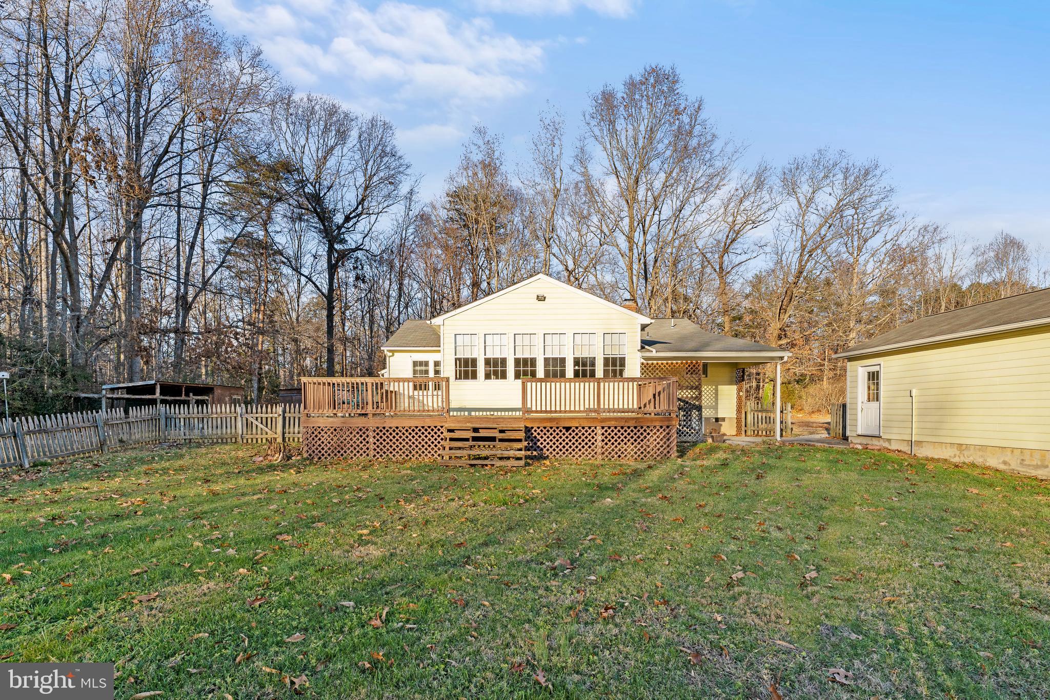 8800 Old Mill Ln