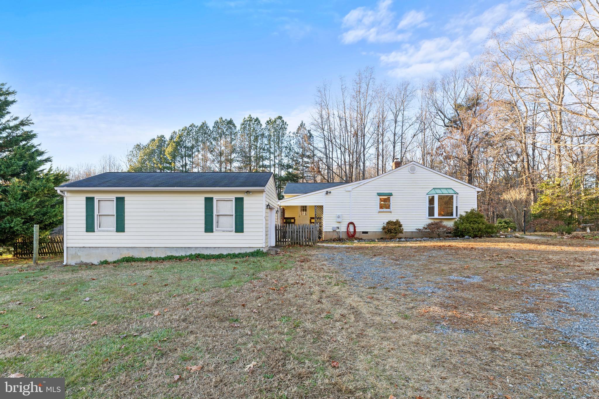 8800 Old Mill Ln