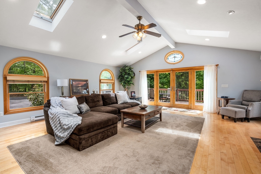 63 Kimball Rd