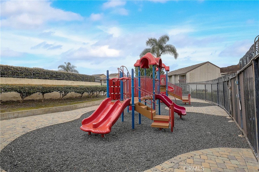 1381 S Walnut Street 2605