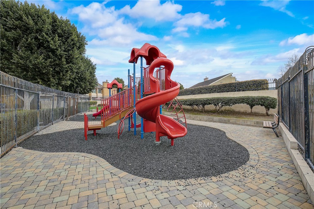 1381 S Walnut Street 2605