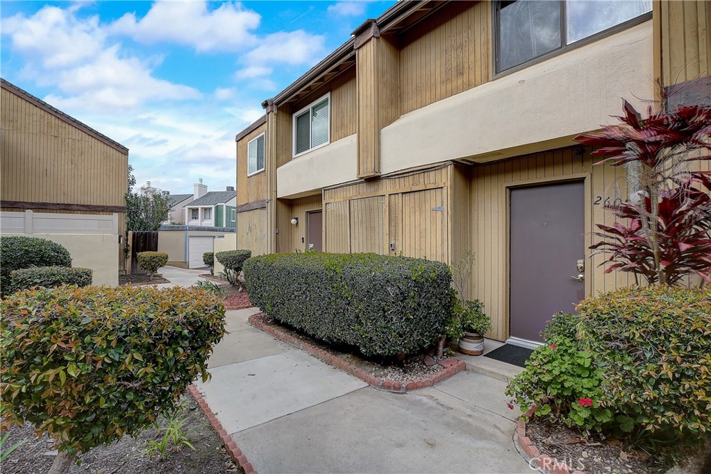 1381 S Walnut Street 2605