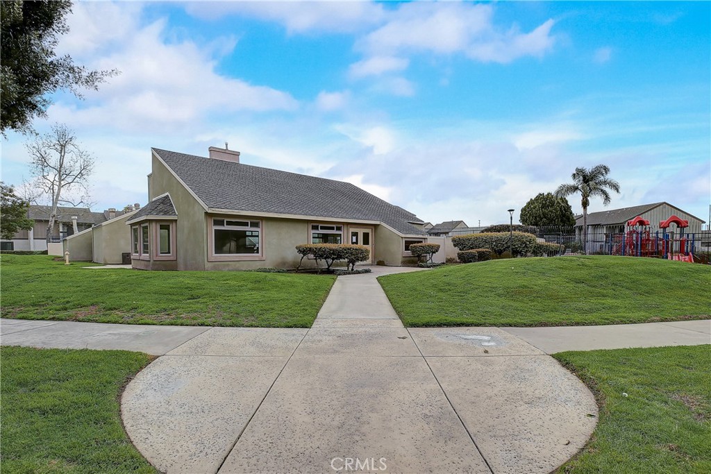 1381 S Walnut Street 2605