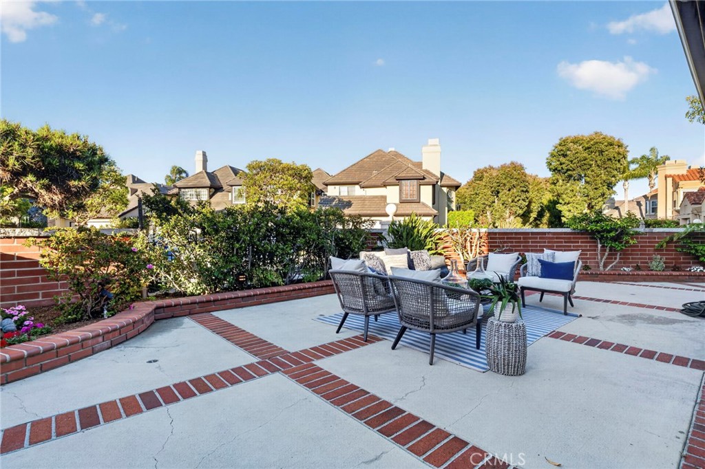 6141 Eaglecrest