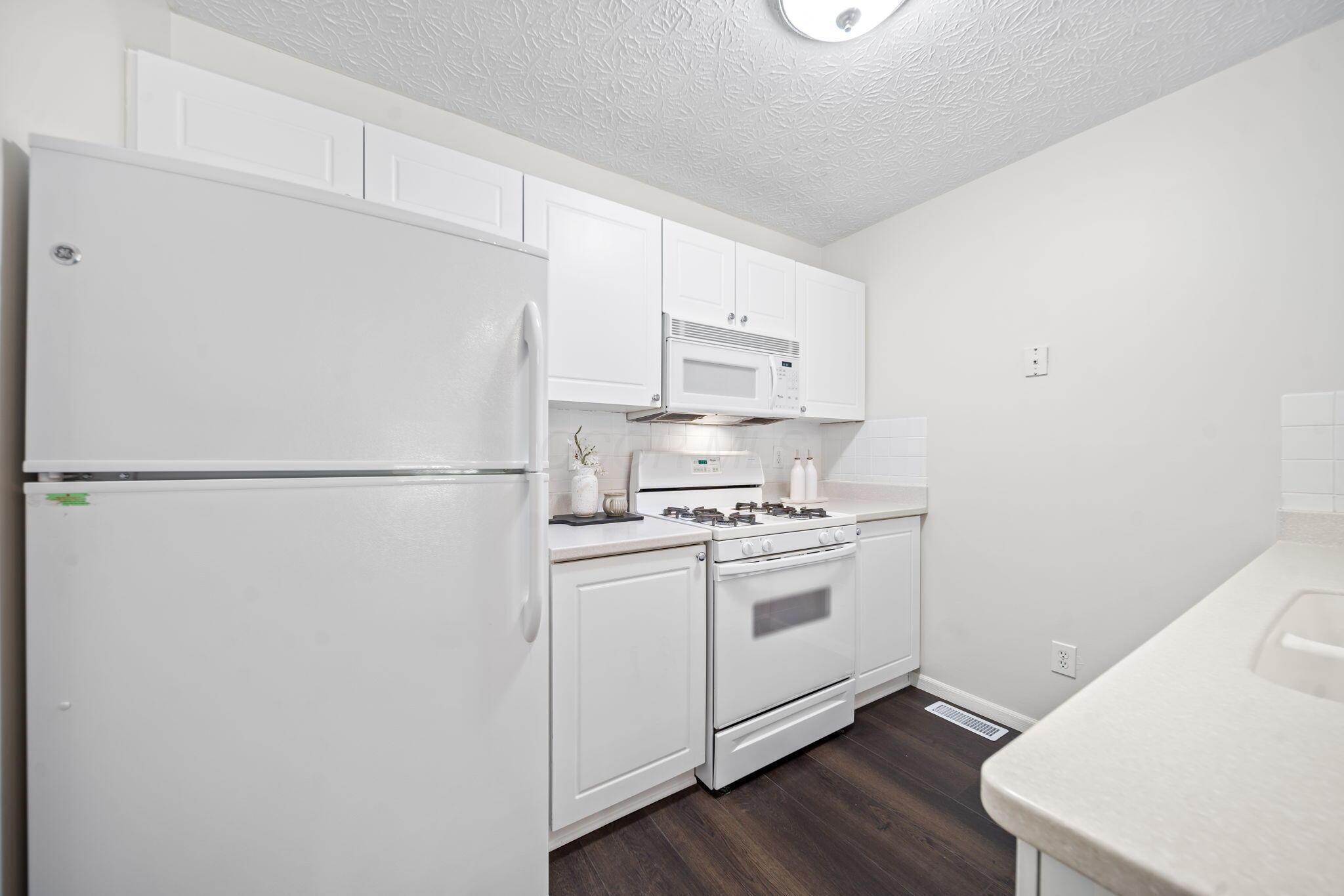 5630 Blendon Ridge Drive, 90E