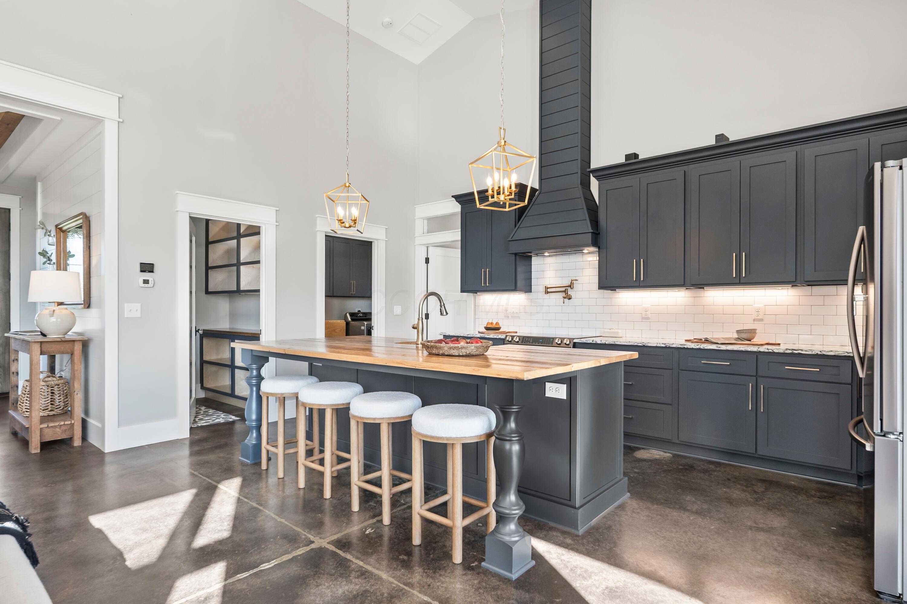5893 Lobdell Road, Alexandria