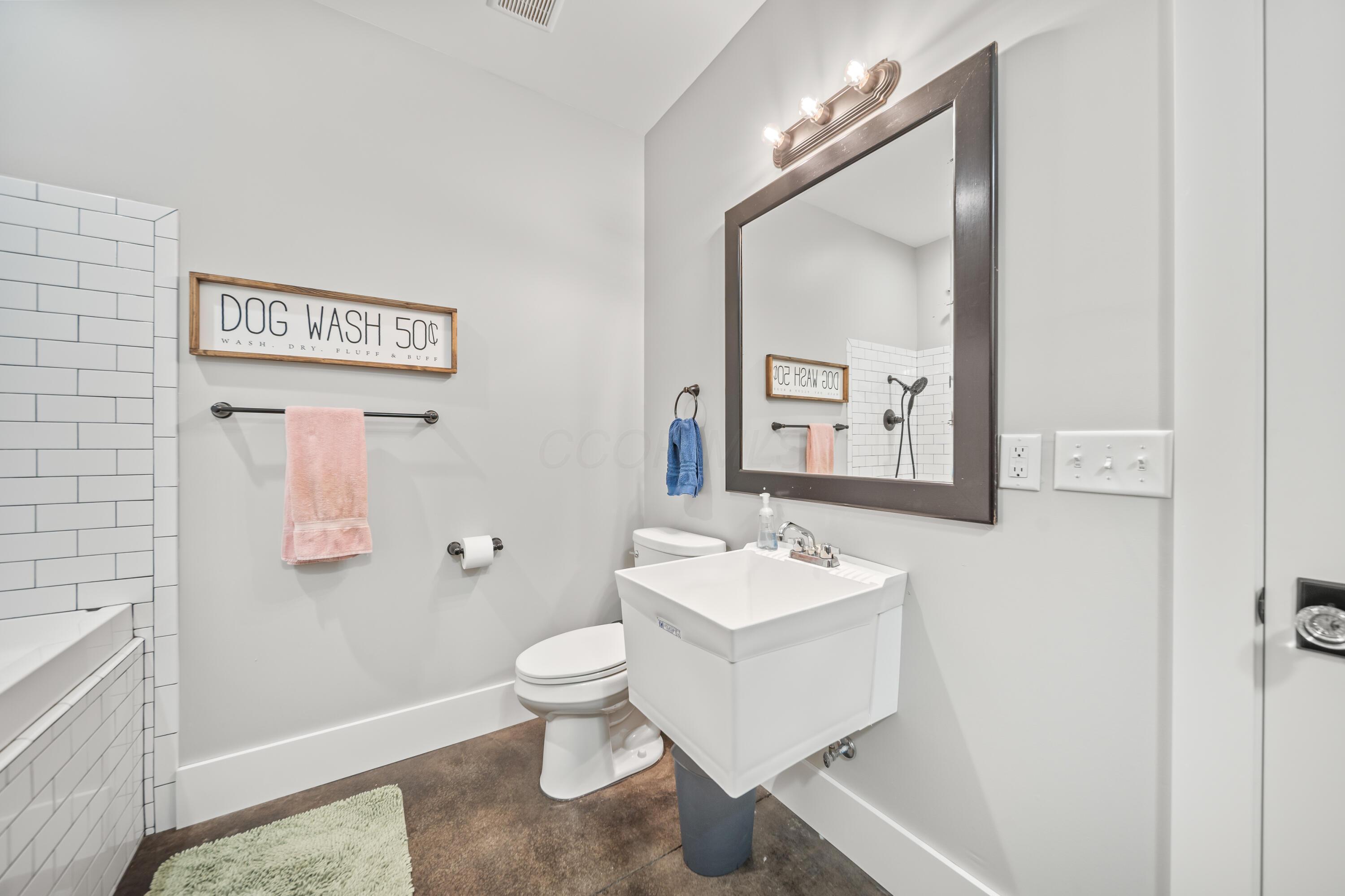 5893 Lobdell Road, Alexandria